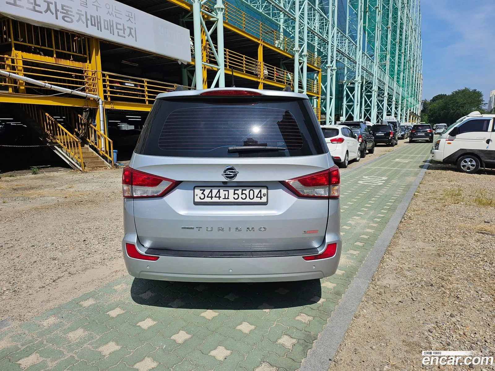 Kg Mobility Ssangyong Korando Turismo 4Wd Extreme 11-Seater - фотография 7201624
