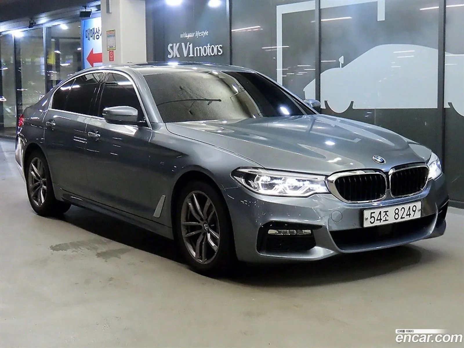 BMW 5 Series G30 520D M Sports - фотография 7837747