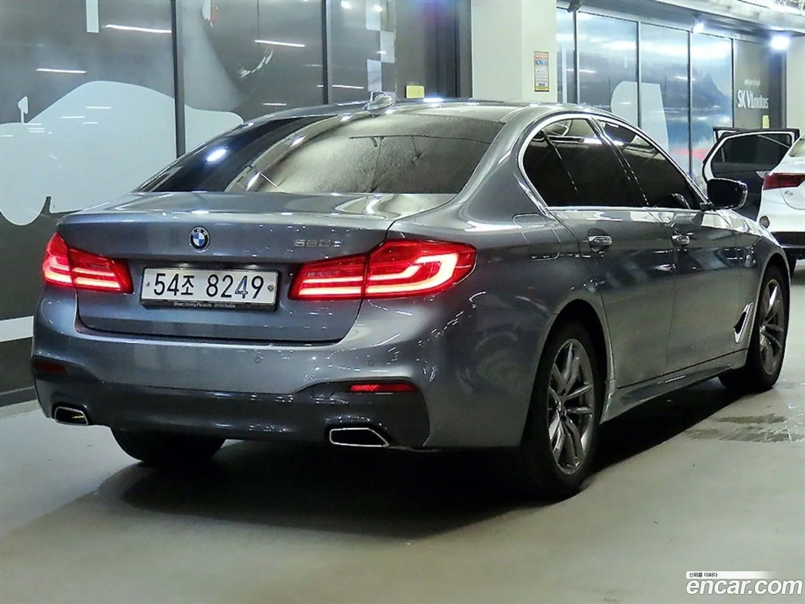 BMW 5 Series G30 520D M Sports - фотография 7837750