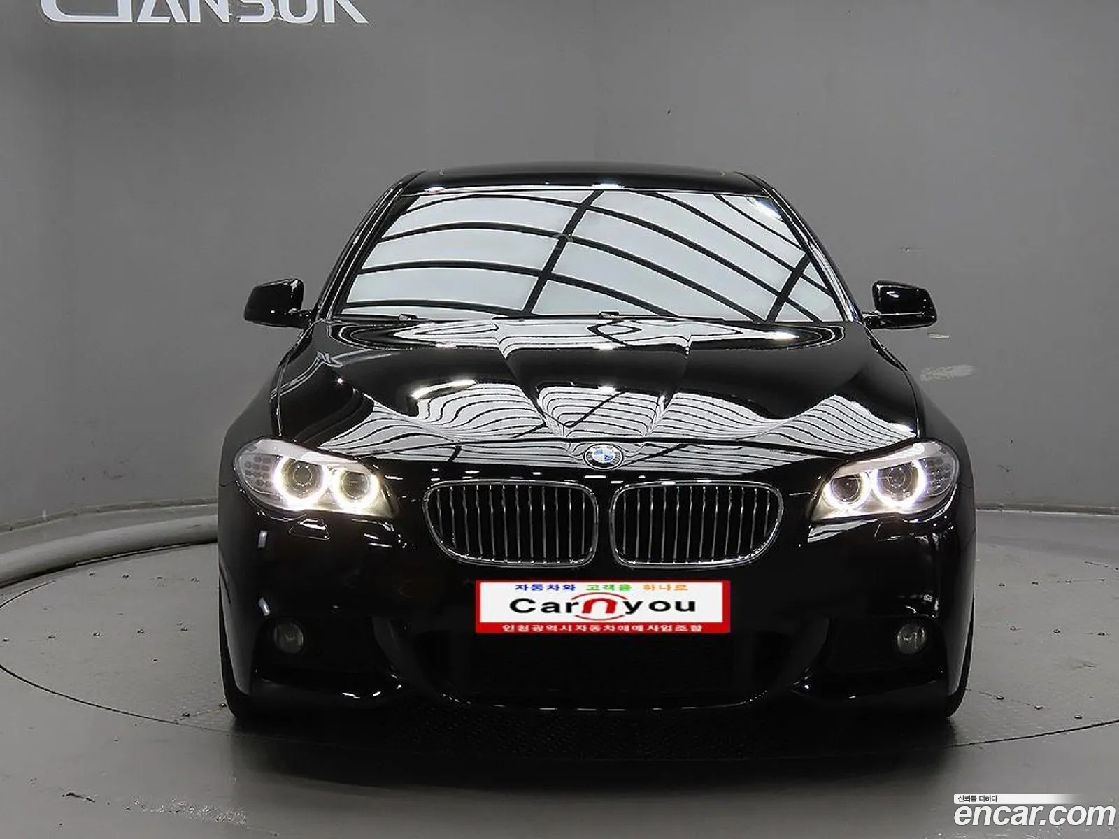 BMW 5 Series F10 520D M Sports - фотография 12504145