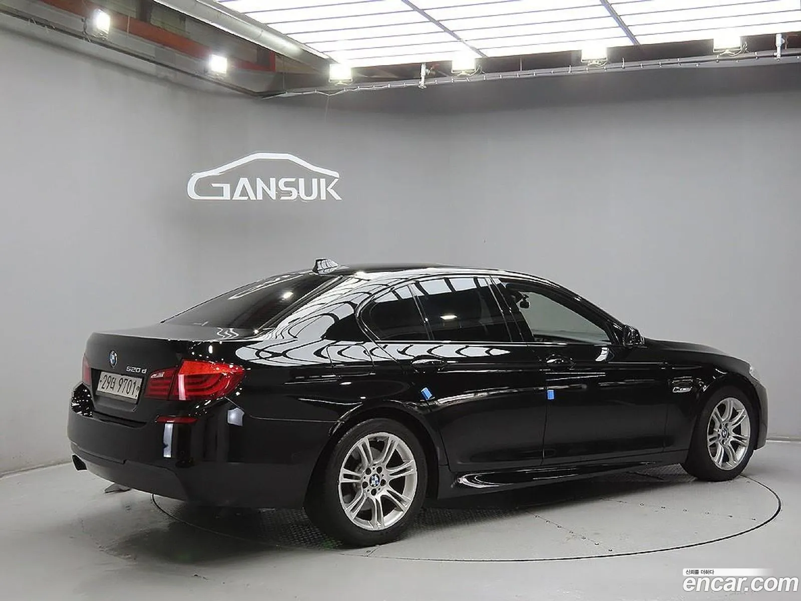 BMW 5 Series F10 520D M Sports - фотография 12504148