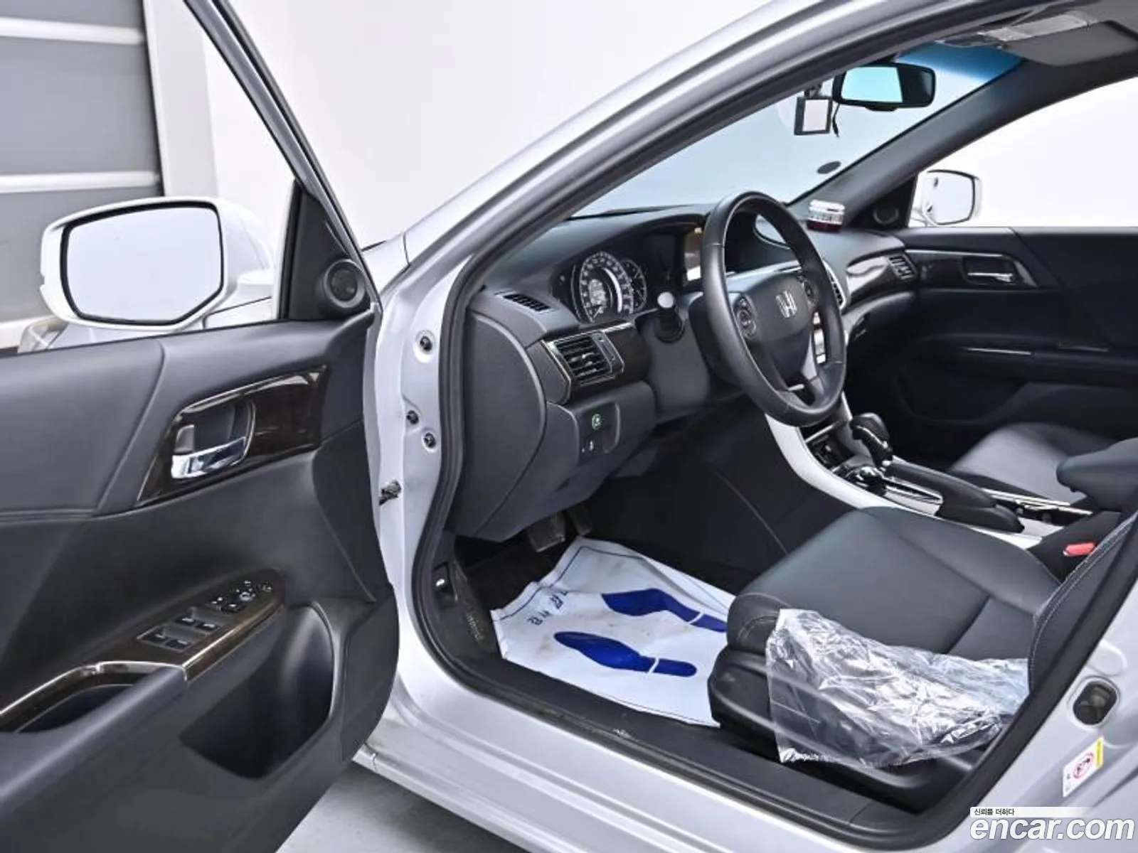 Korex Auto Trade - фотография 12606669