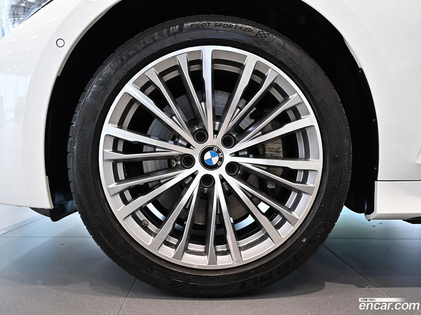 BMW 3 Series G20 320I Luxury - фотография 7837763