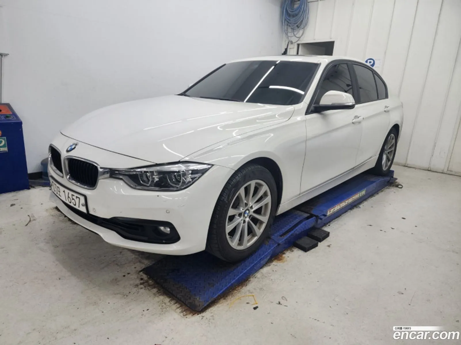 BMW 3 Series F30 320D - фотография 7837735