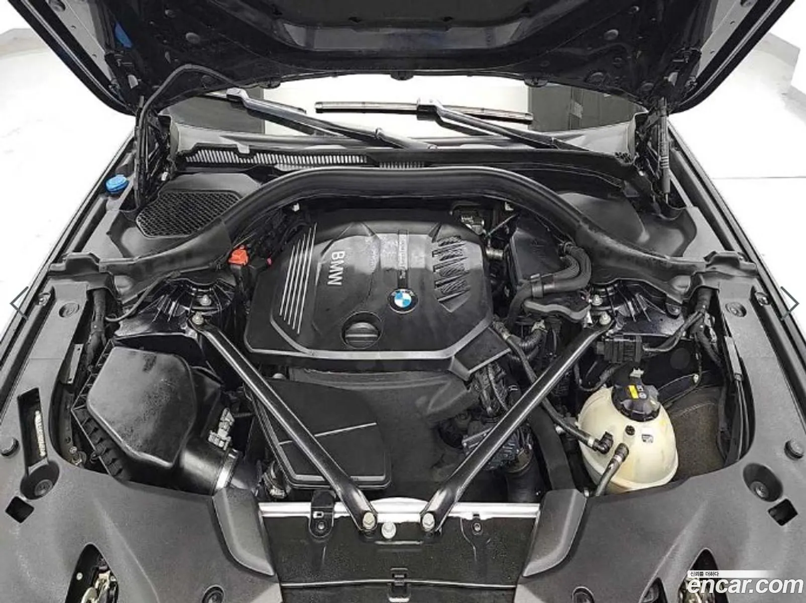 BMW 5 Series G30 520D M Sports - фотография 7529539