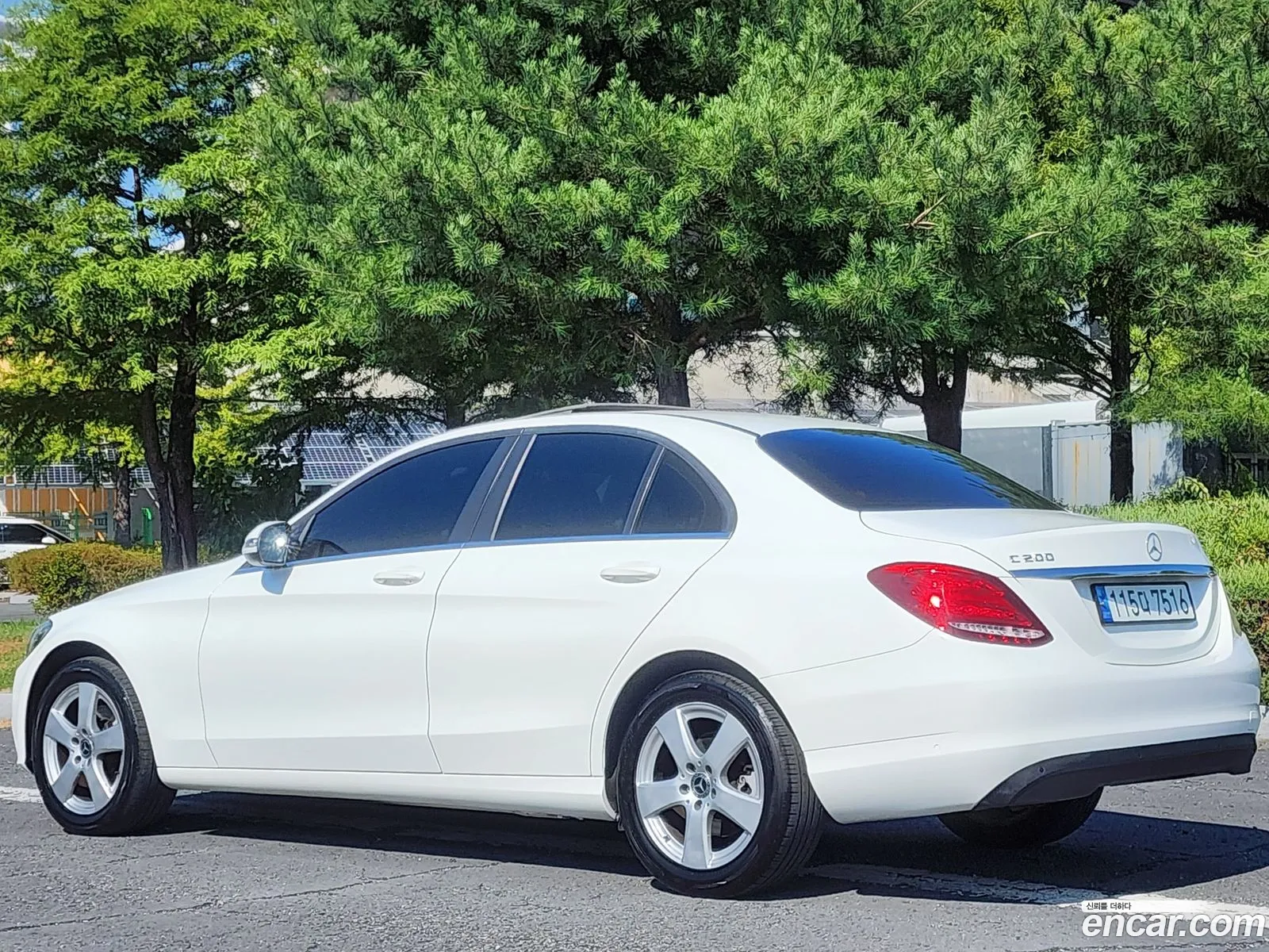 Mercedes C-Class W205 C200 - фотография 19778866