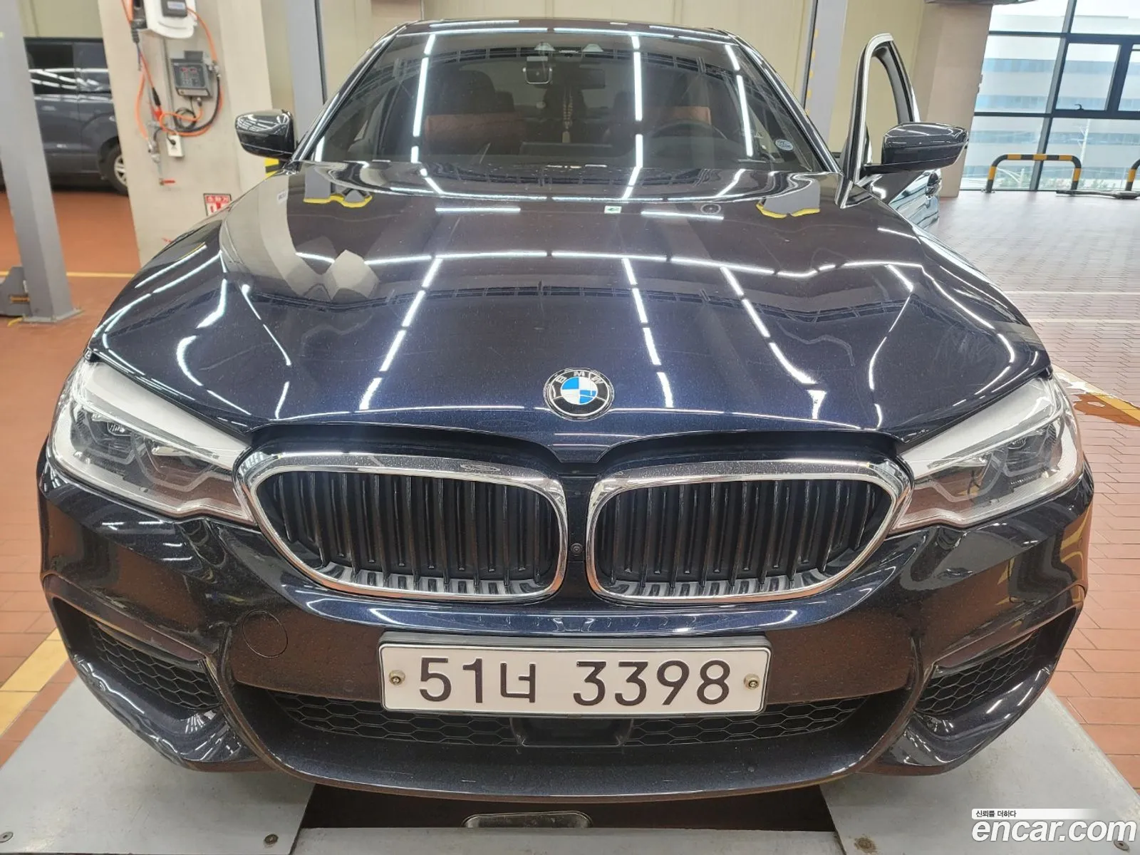 BMW 5 Series G30 530I M Sports Plus - фотография 6749078