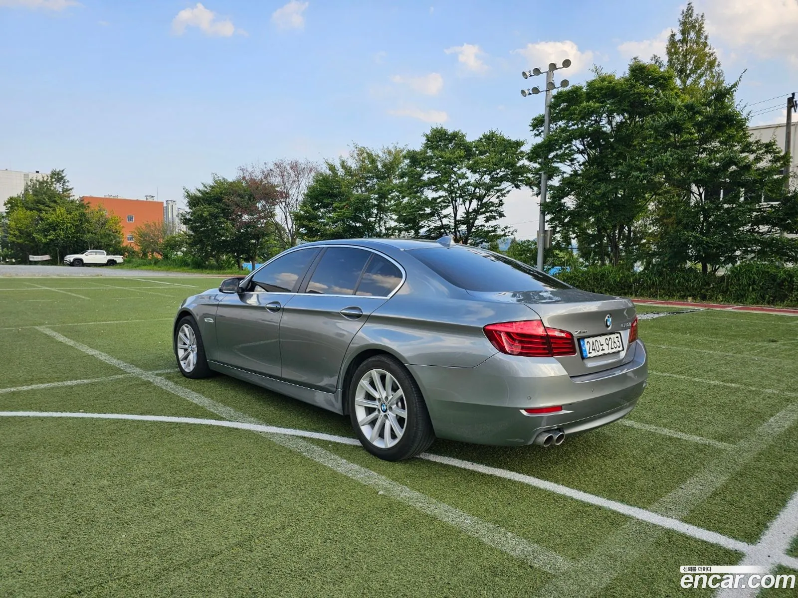 BMW 5 Series F10 528I xDrive - фотография 6741374