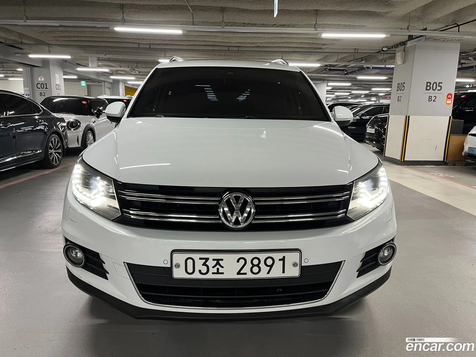 Volkswagen New Tiguan 20 Tdi Premium 5N - фотография 8774847