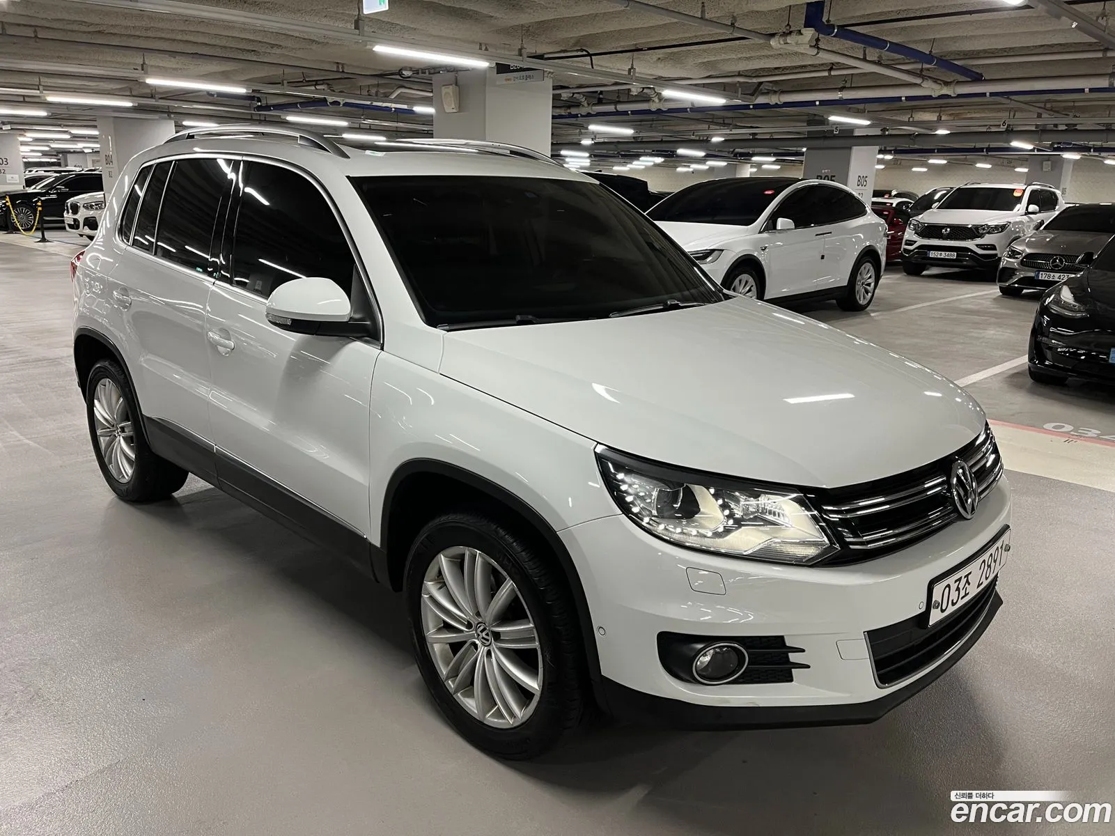 Volkswagen New Tiguan 20 Tdi Premium 5N - фотография 8774848
