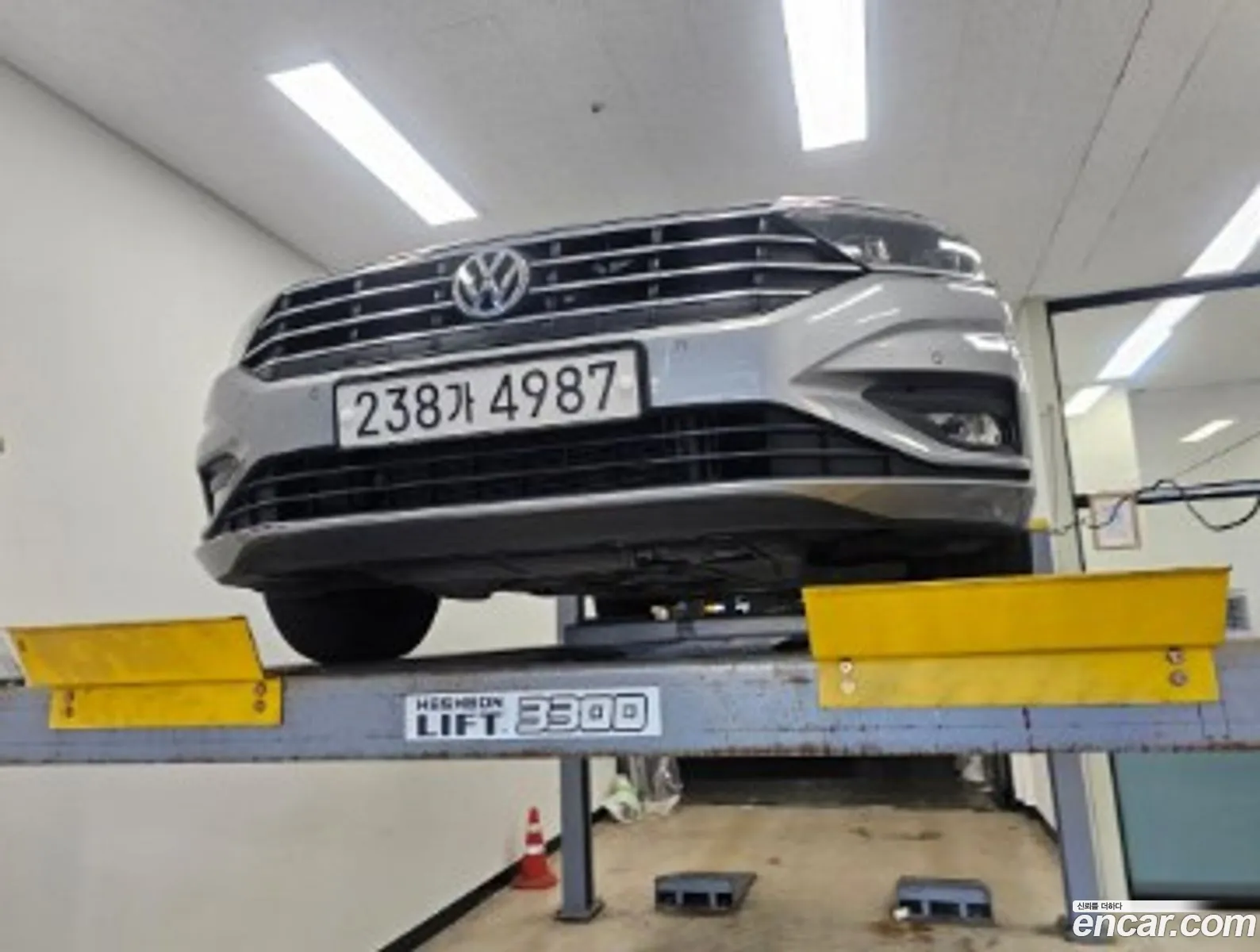 Volkswagen Jetta 7Th Generation 14 Tsi Prestige - фотография 8650113
