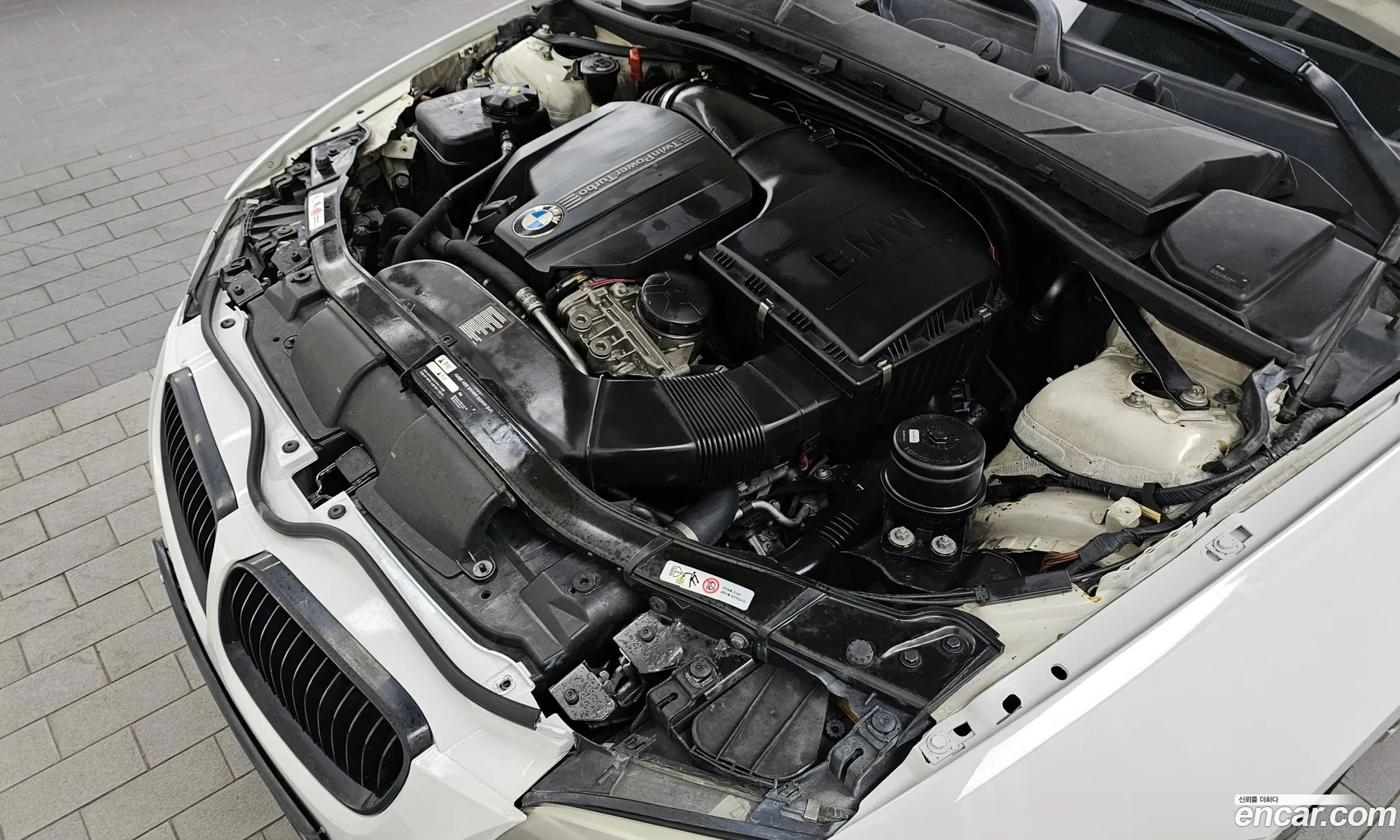 BMW 3 Series E90 335I Convertible - фотография 6291445