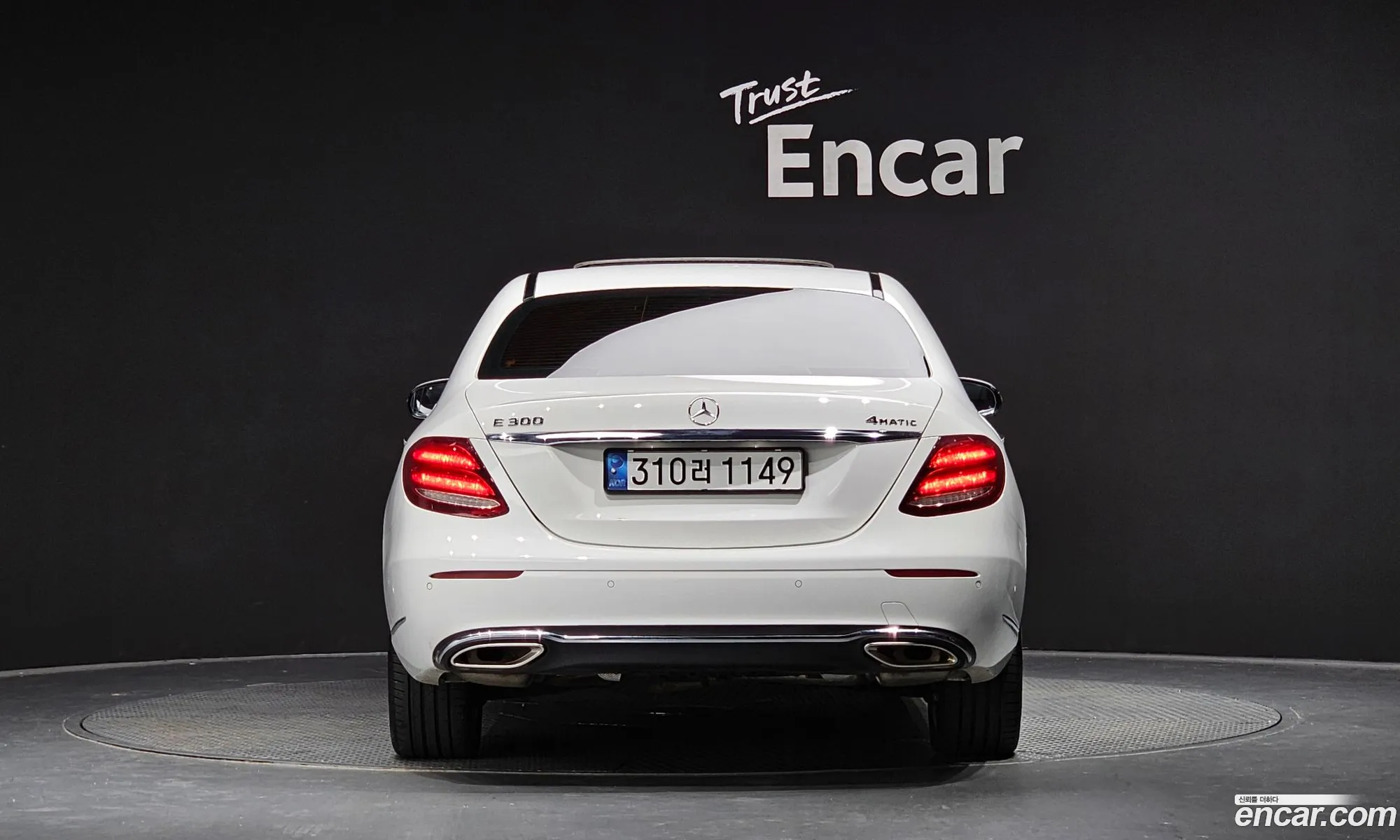 Mercedes E-Class W213 E300 4Matic Exclusive - фотография 12576513