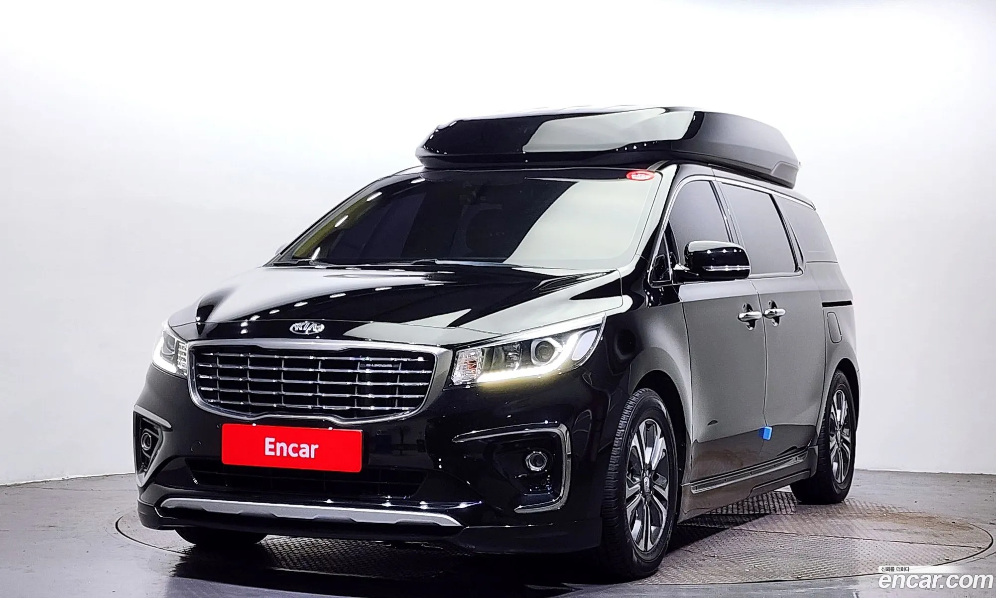 Kia The New Carnival 9-Seater High Limousine Luxury - фотография 12607180
