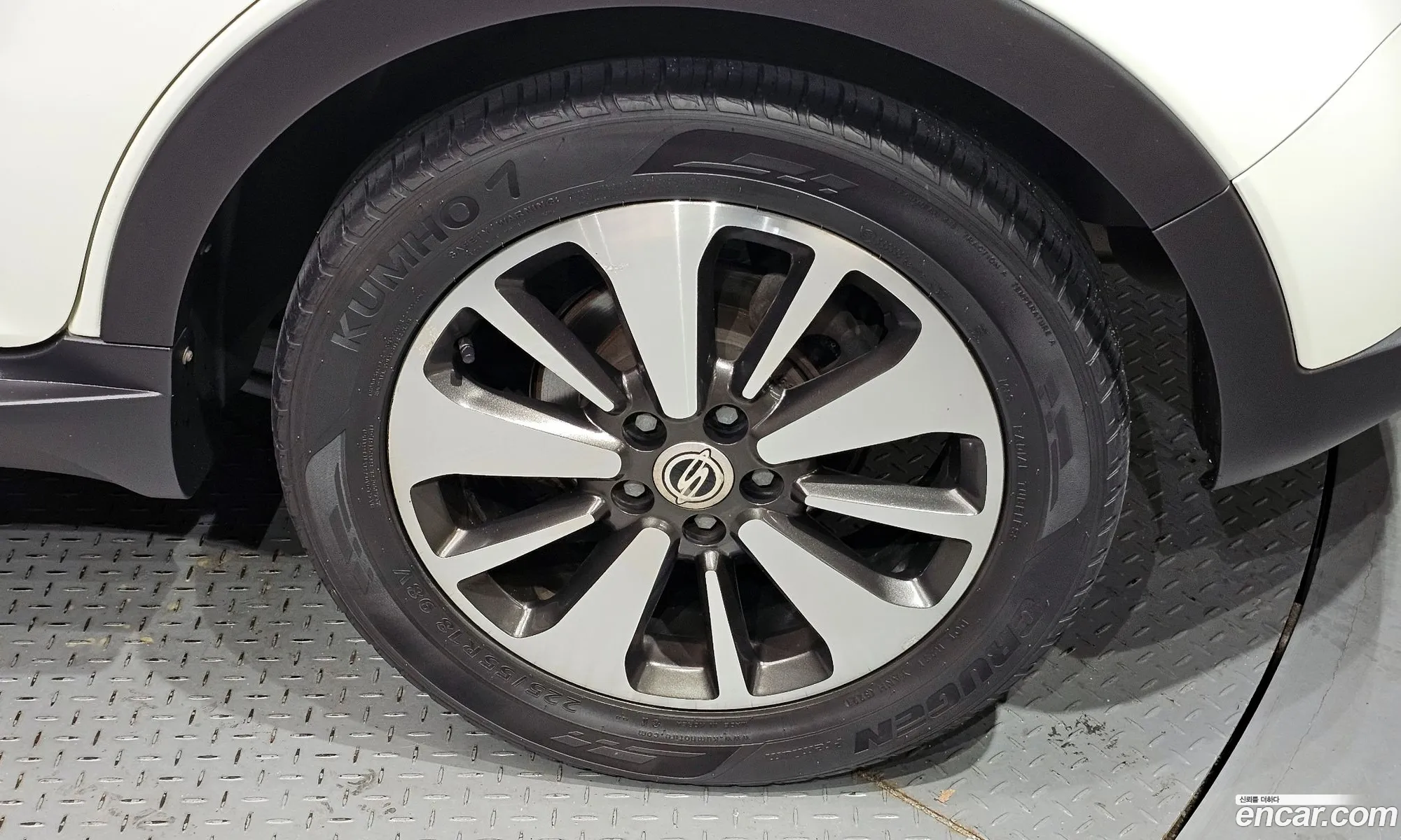 Kg Mobility Ssangyong New Korando C 20 Cvt 4Wd High-End Model - фотография 7873445