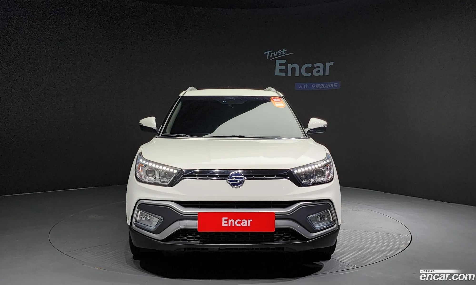 Kg Mobility Ssangyong Tivoli Air Diesel Ix 2Wd - фотография 7350181