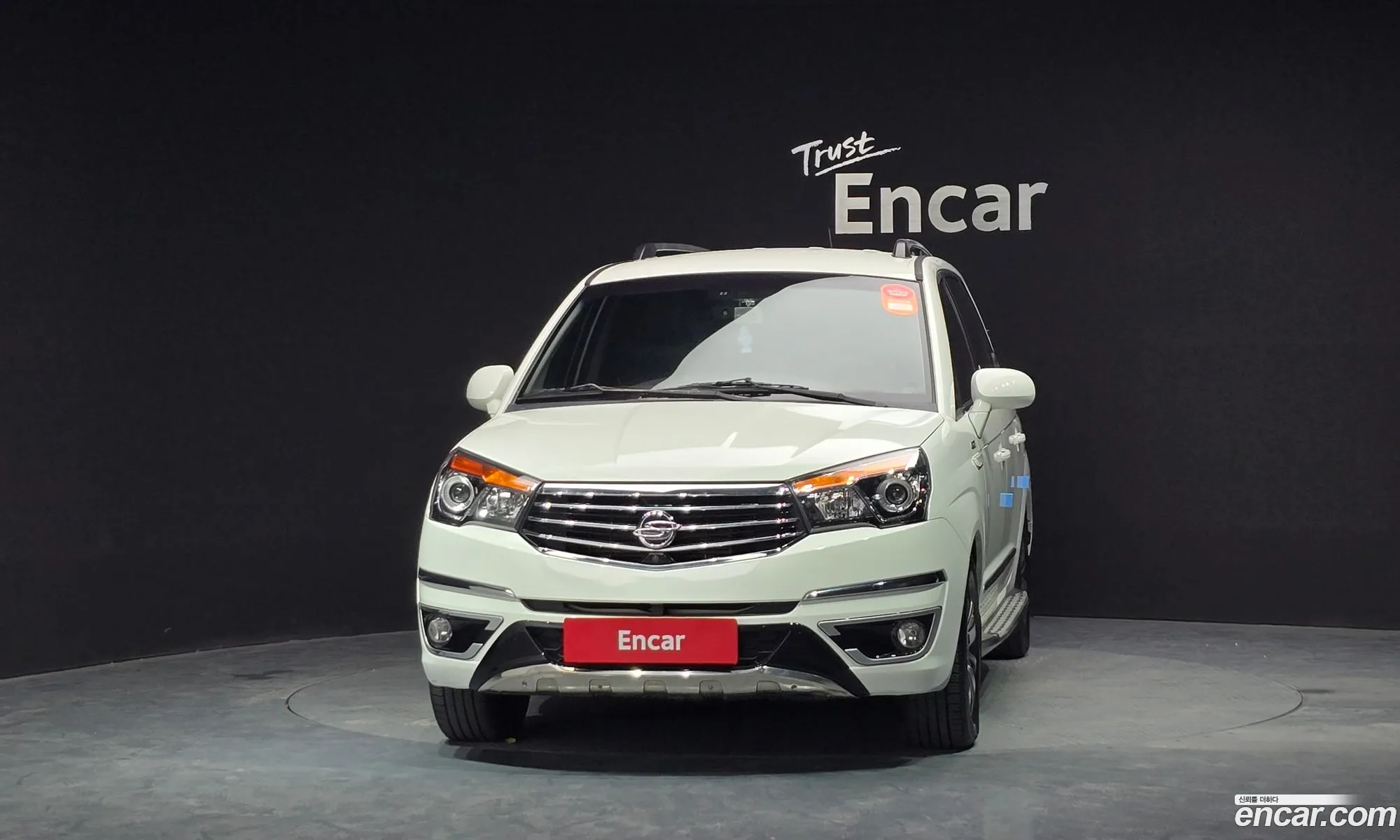 Kg Mobility Ssangyong Korando Turismo 4Wd Rx 9-Seater - фотография 6778915