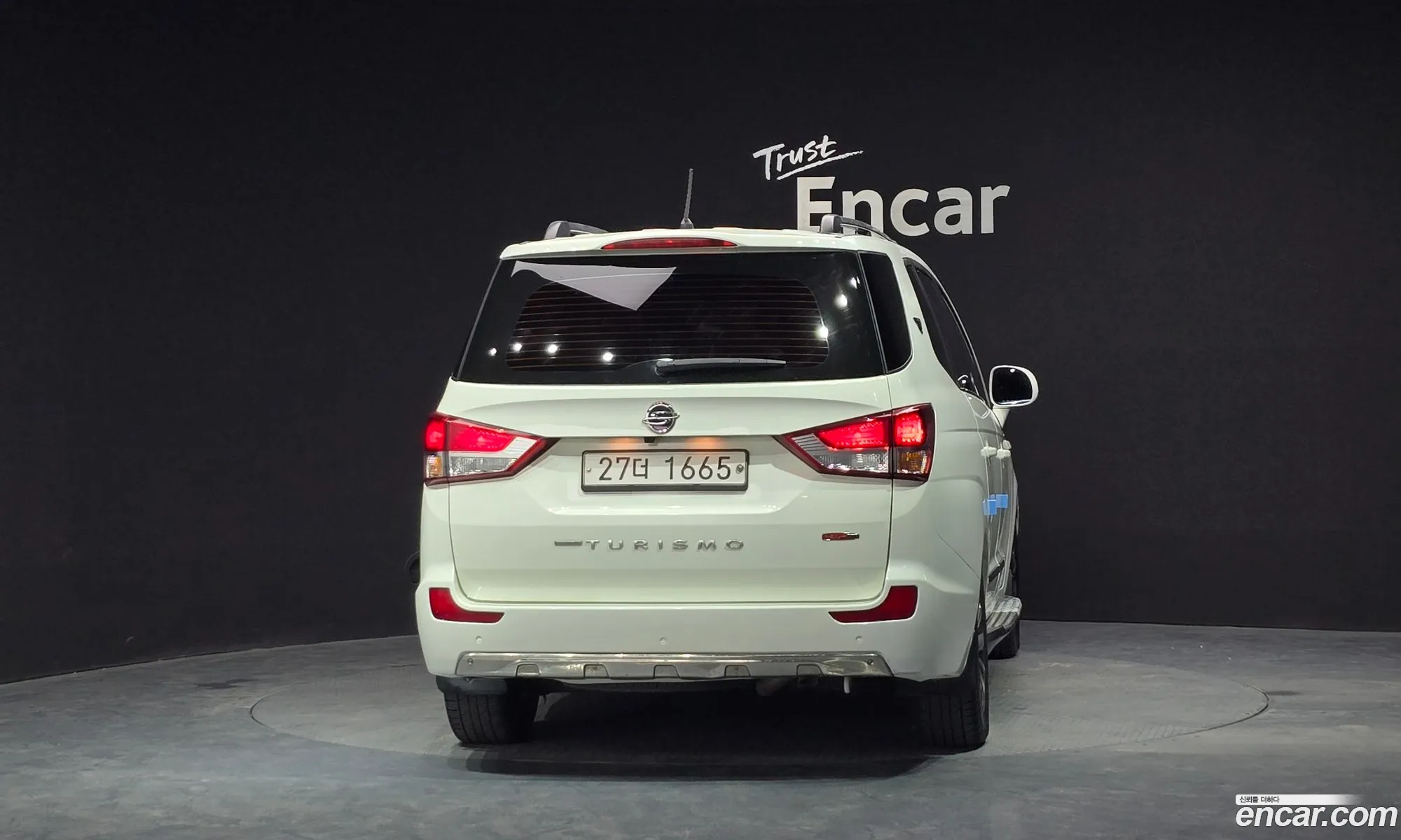 Kg Mobility Ssangyong Korando Turismo 4Wd Rx 9-Seater - фотография 6778916