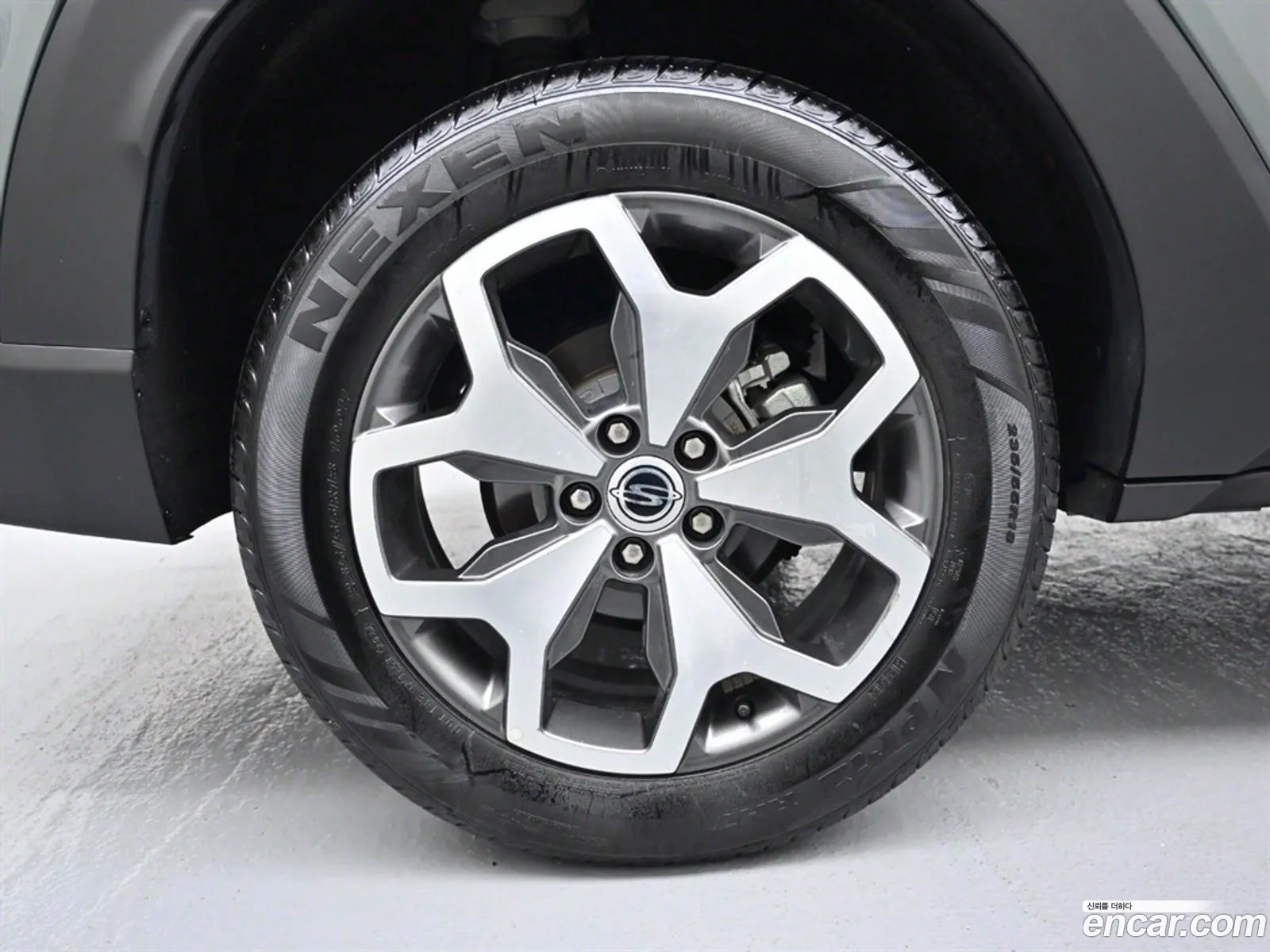 Kg Mobility Ssangyong Torres Gasoline 15 2Wd T5 - фотография 6825827