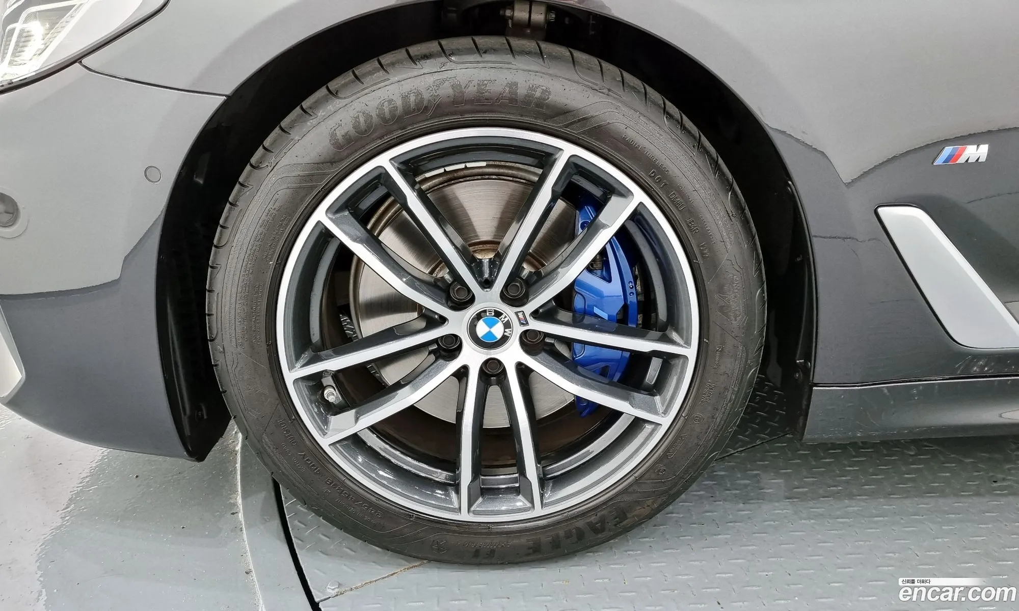 BMW 5 Series G30 520I M Sports - фотография 5943599