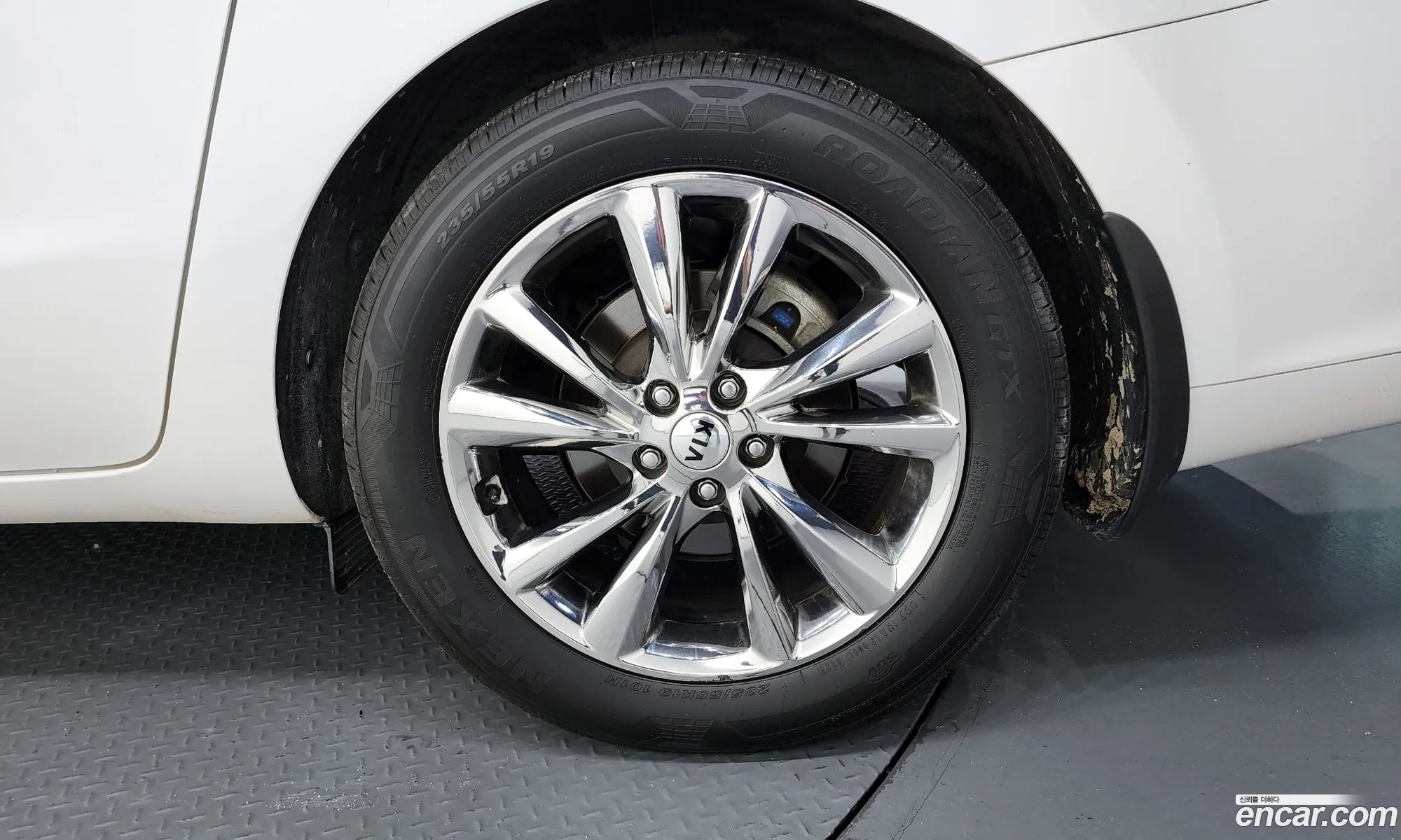 Kia The New Carnival 9-Seater Prestige - фотография 15779959