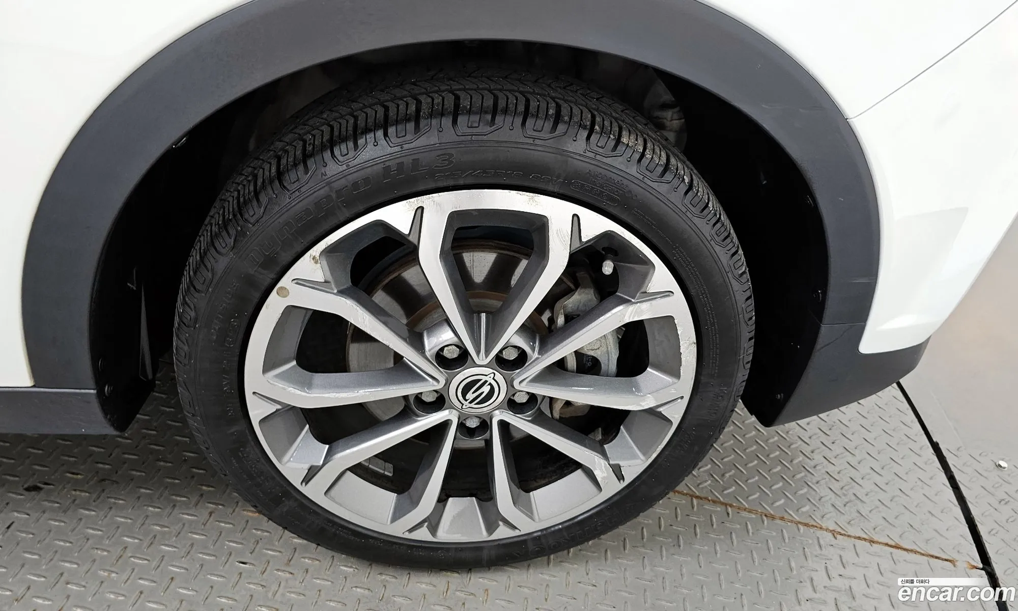 Kg Mobility Ssangyong Tivoli Armor Vx 2Wd - фотография 6526106