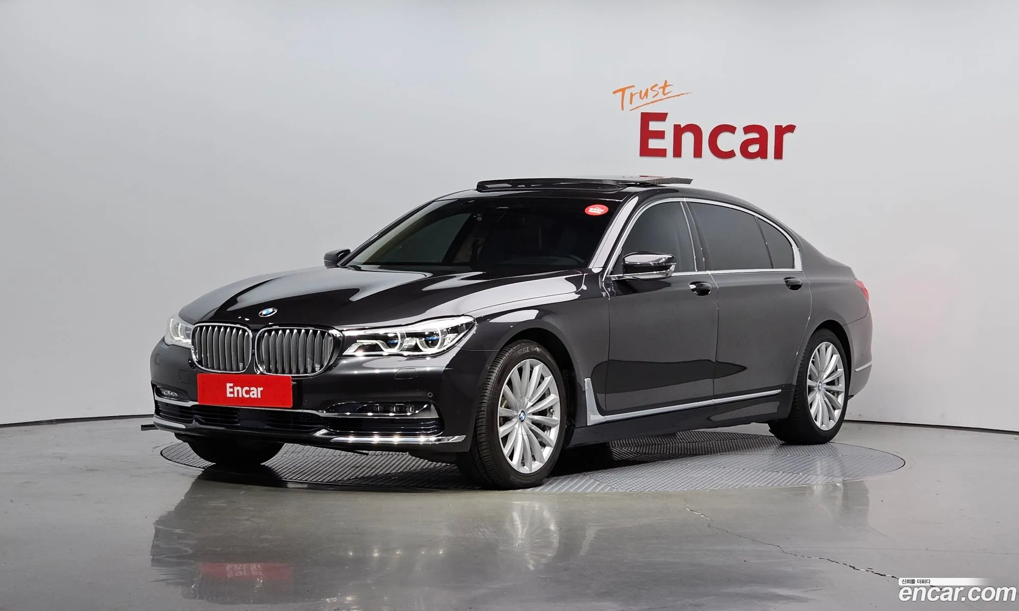 BMW 7 Series G11 740Li xDrive - фотография 6340270