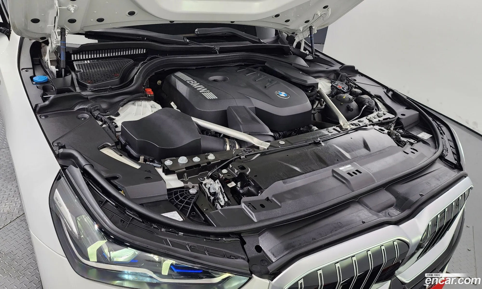 BMW 5 Series G60 520I M Sports - фотография 4768141