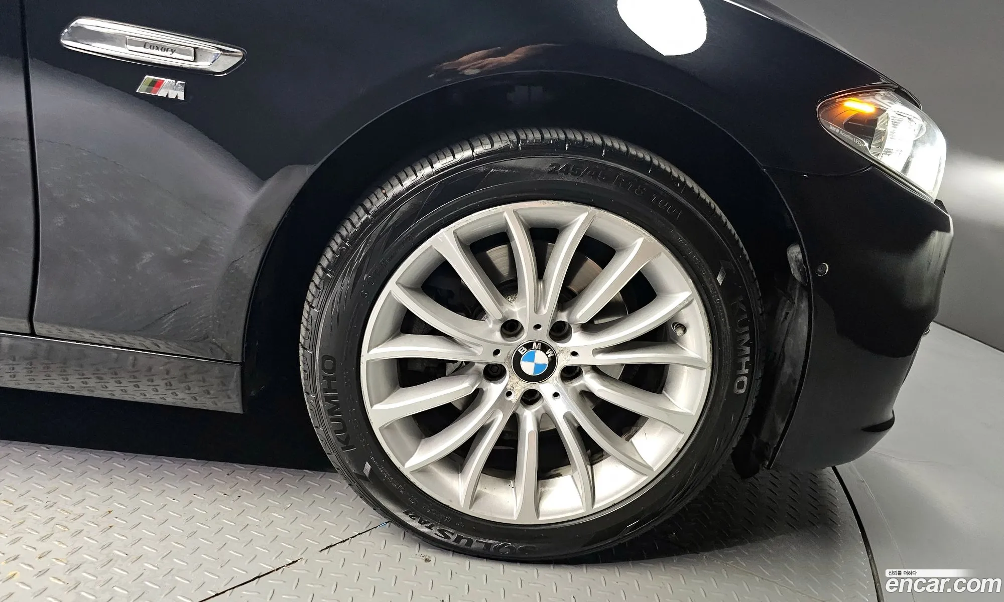 BMW 5 Series F10 528I Luxury - фотография 6481095
