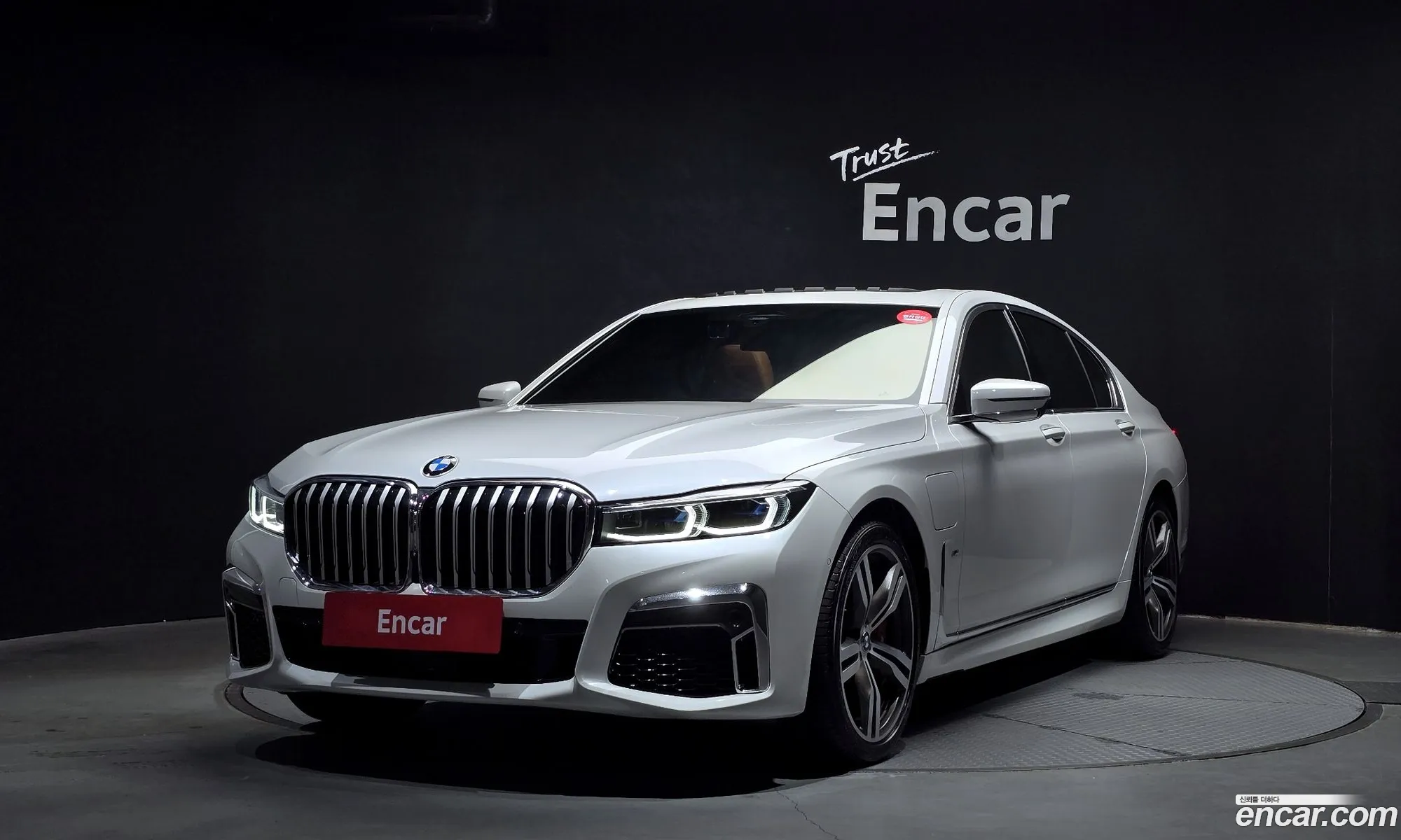 BMW 7 Series G11 745E Iperformance M Sports - фотография 6117710