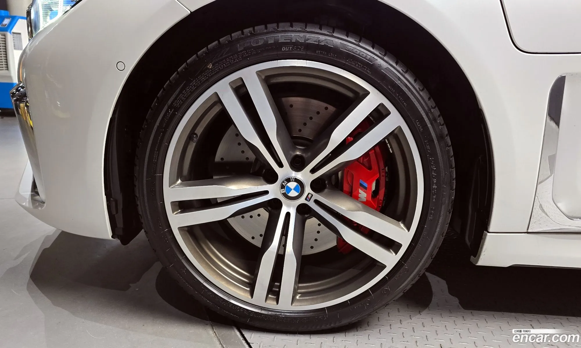 BMW 7 Series G11 745E Iperformance M Sports - фотография 6117714