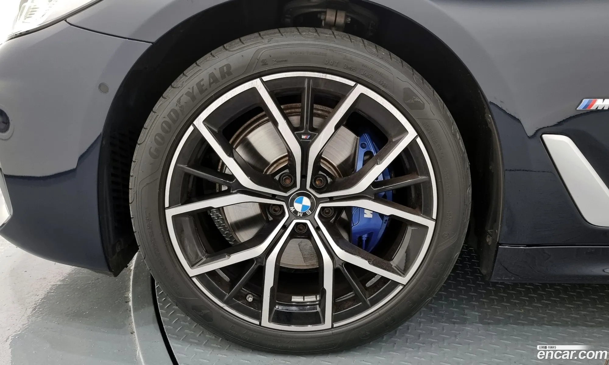BMW 5 Series G30 530I M Sports - фотография 6677625