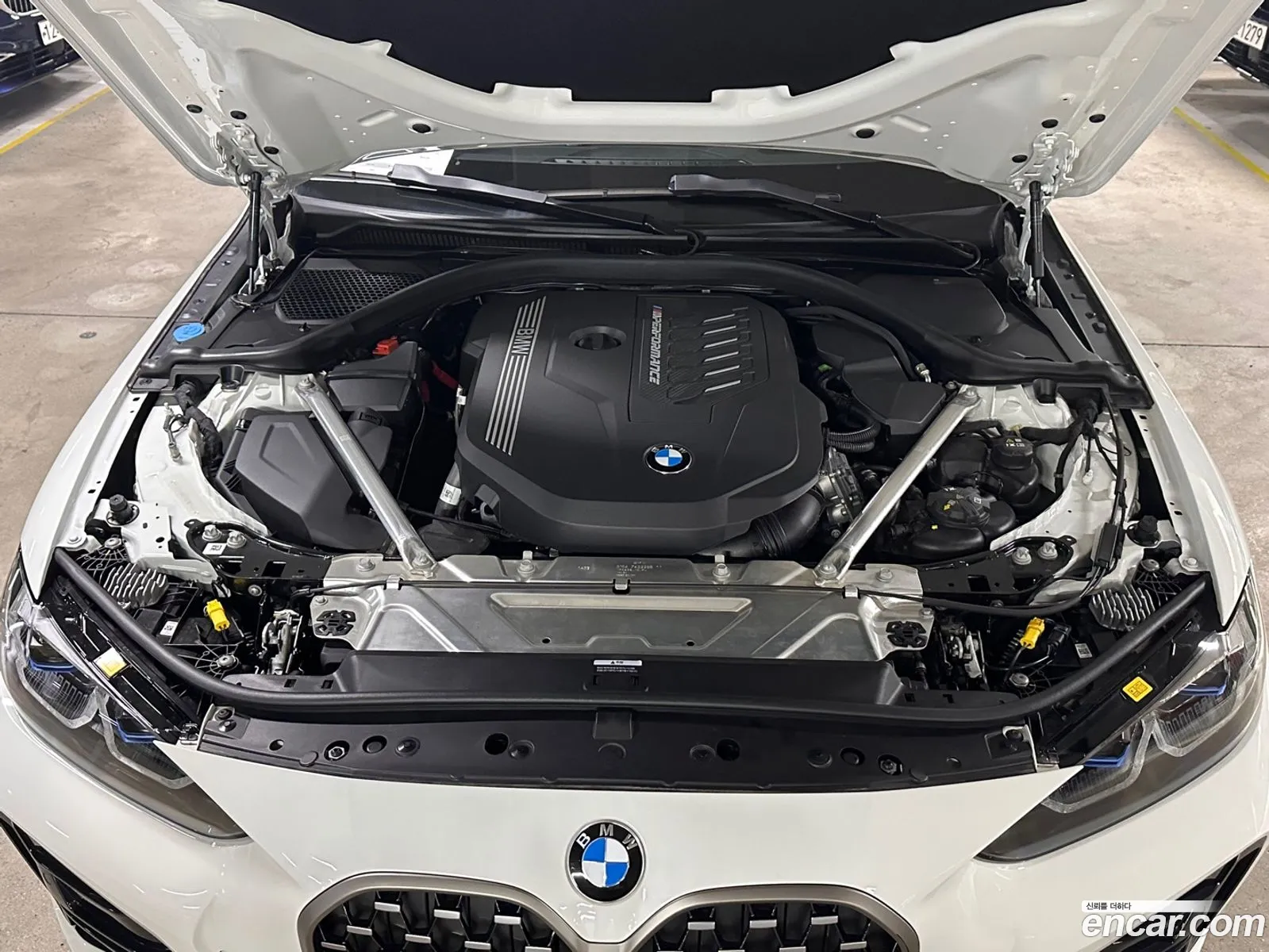 BMW 4 Series G22 M440I xDrive Online Exclusive Coupe - фотография 6404506