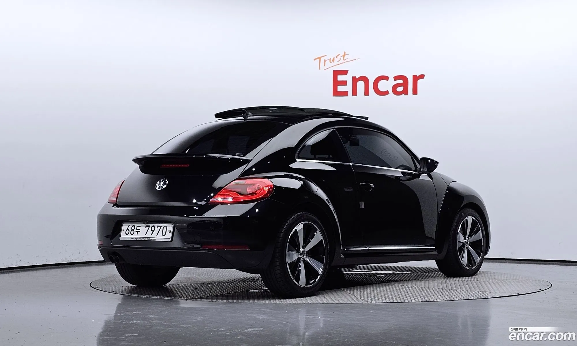 Volkswagen The Beetle 20 Tdi Premium 3Rd Generation - фотография 17457036
