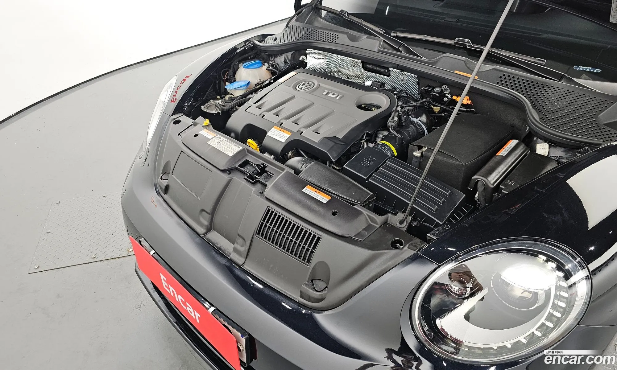 Volkswagen The Beetle 20 Tdi Premium 3Rd Generation - фотография 17457040