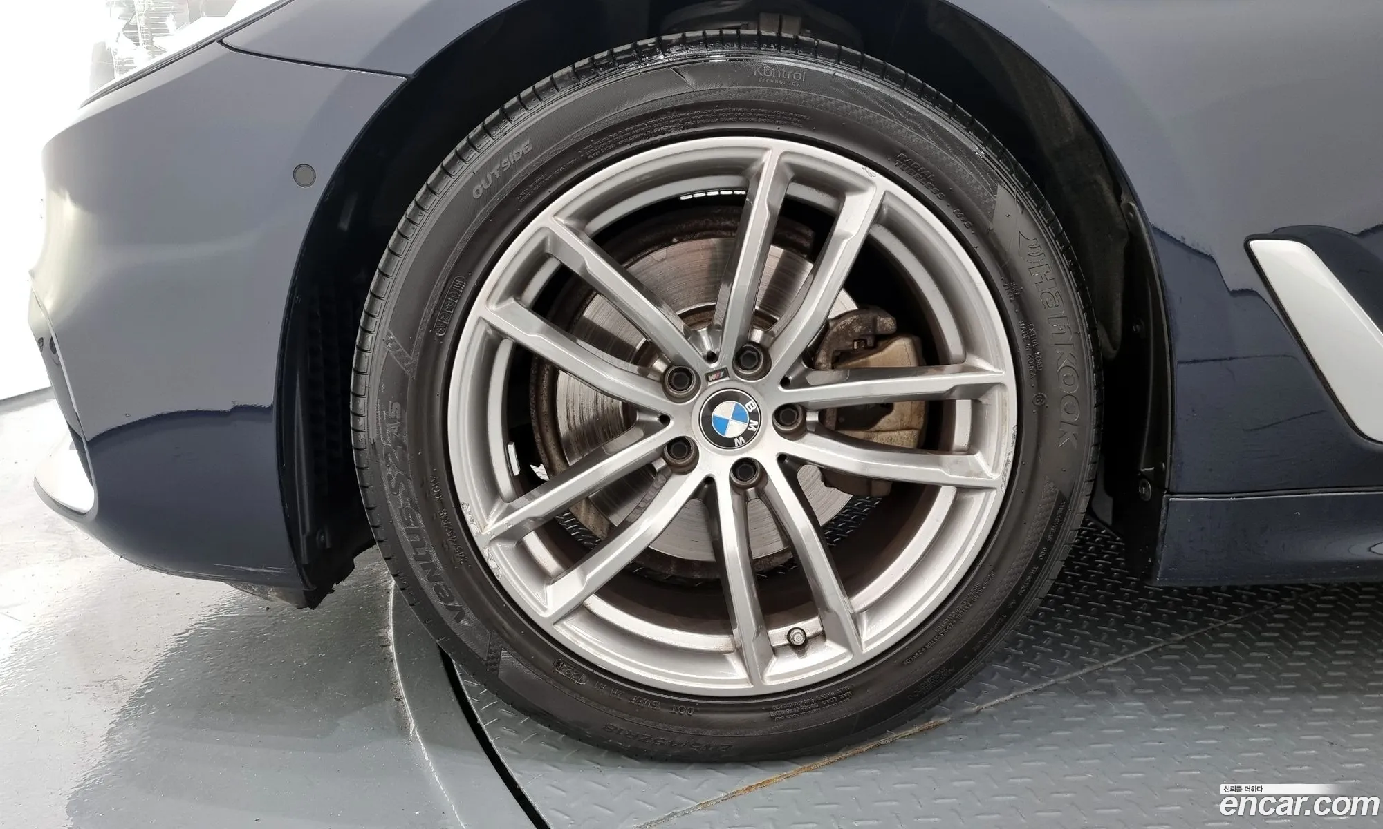 BMW 5 Series G30 520D M Sports Plus - фотография 6160827