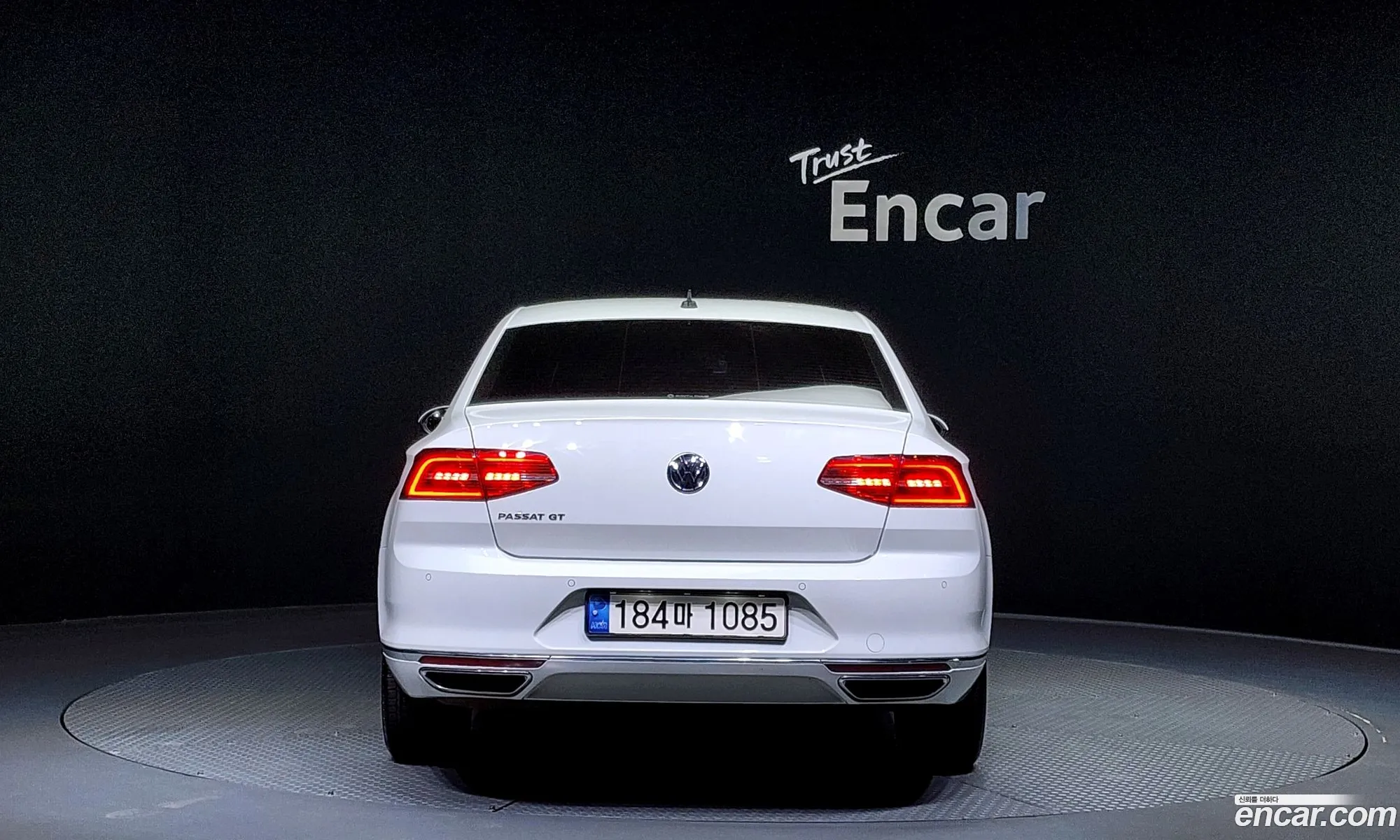 Volkswagen Passat GtB8 20 Tdi - фотография 8777786