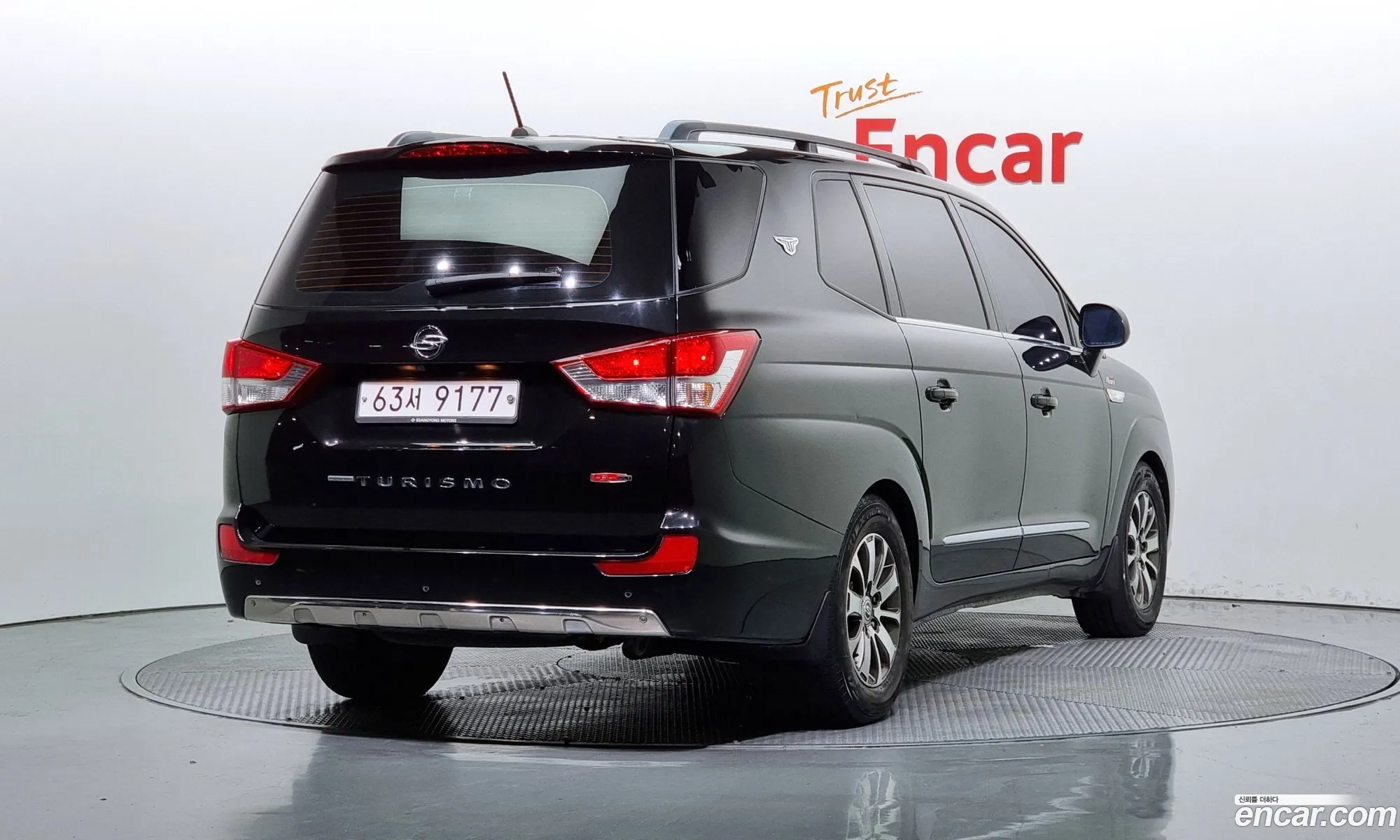 Kg Mobility Ssangyong Korando Turismo 4Wd Rx 9-Seater - фотография 6755335