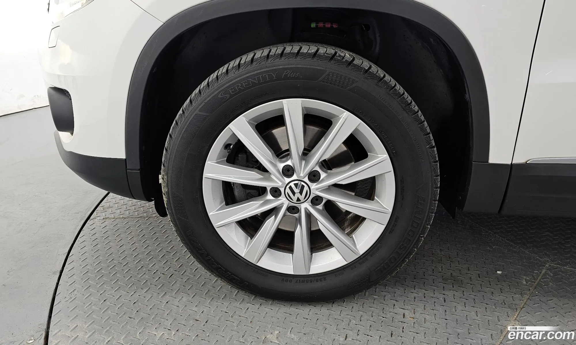 Volkswagen New Tiguan 20 Tdi Comfort 5N - фотография 12470579