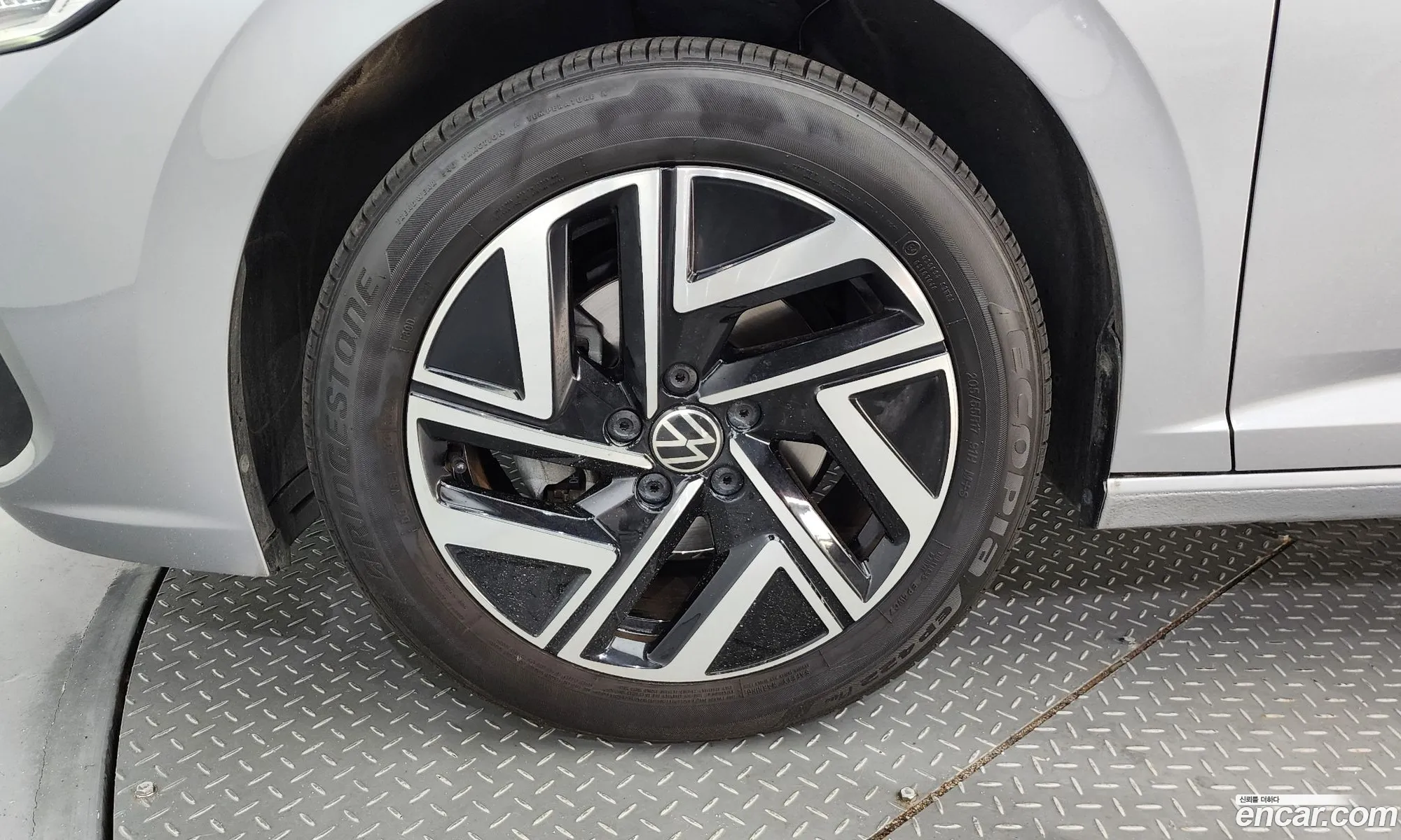 Volkswagen Jetta 7Th Generation 15 Tsi Prestige - фотография 17888107