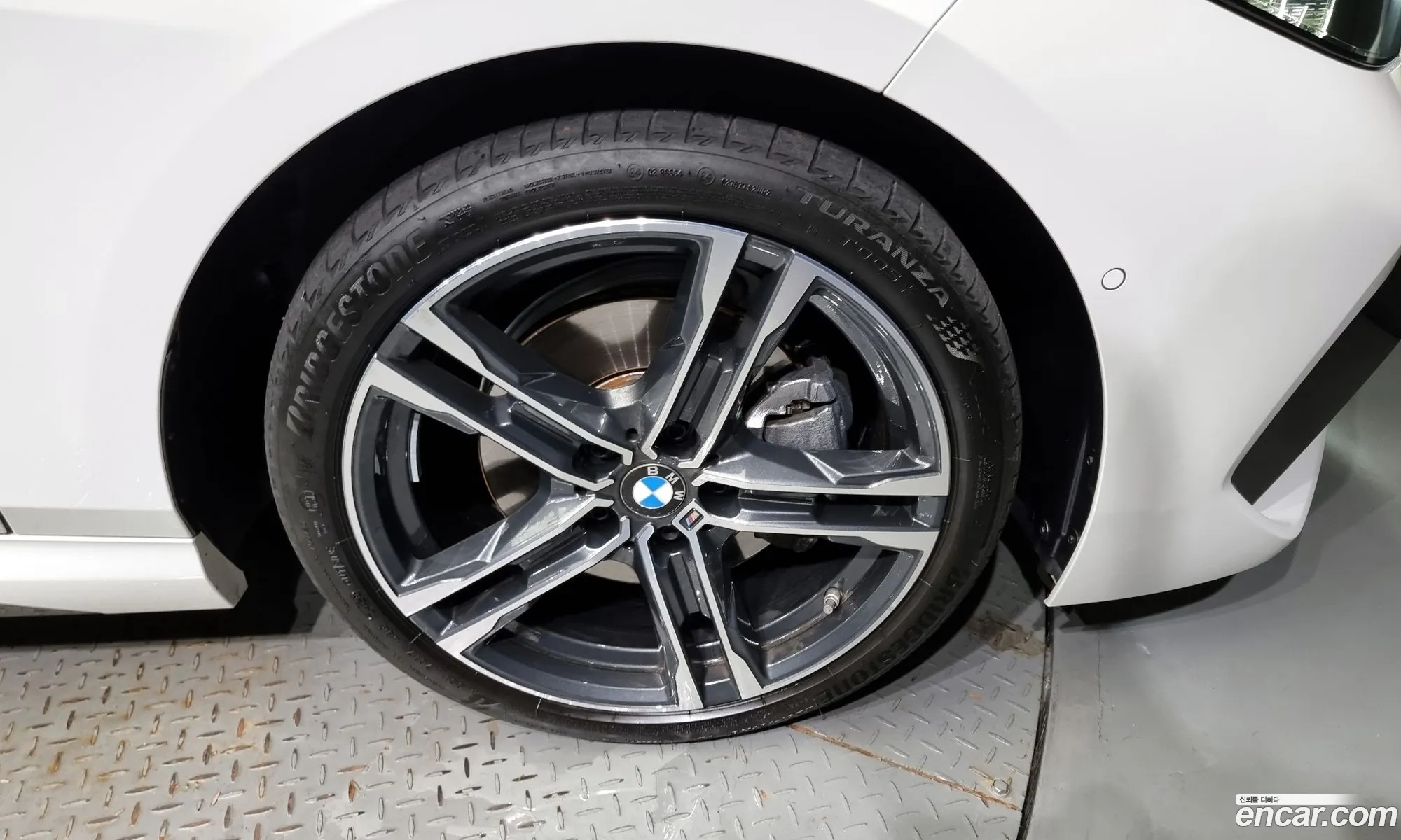 BMW 2 Series Gran Coupe F44 218D M Sports - фотография 12504109