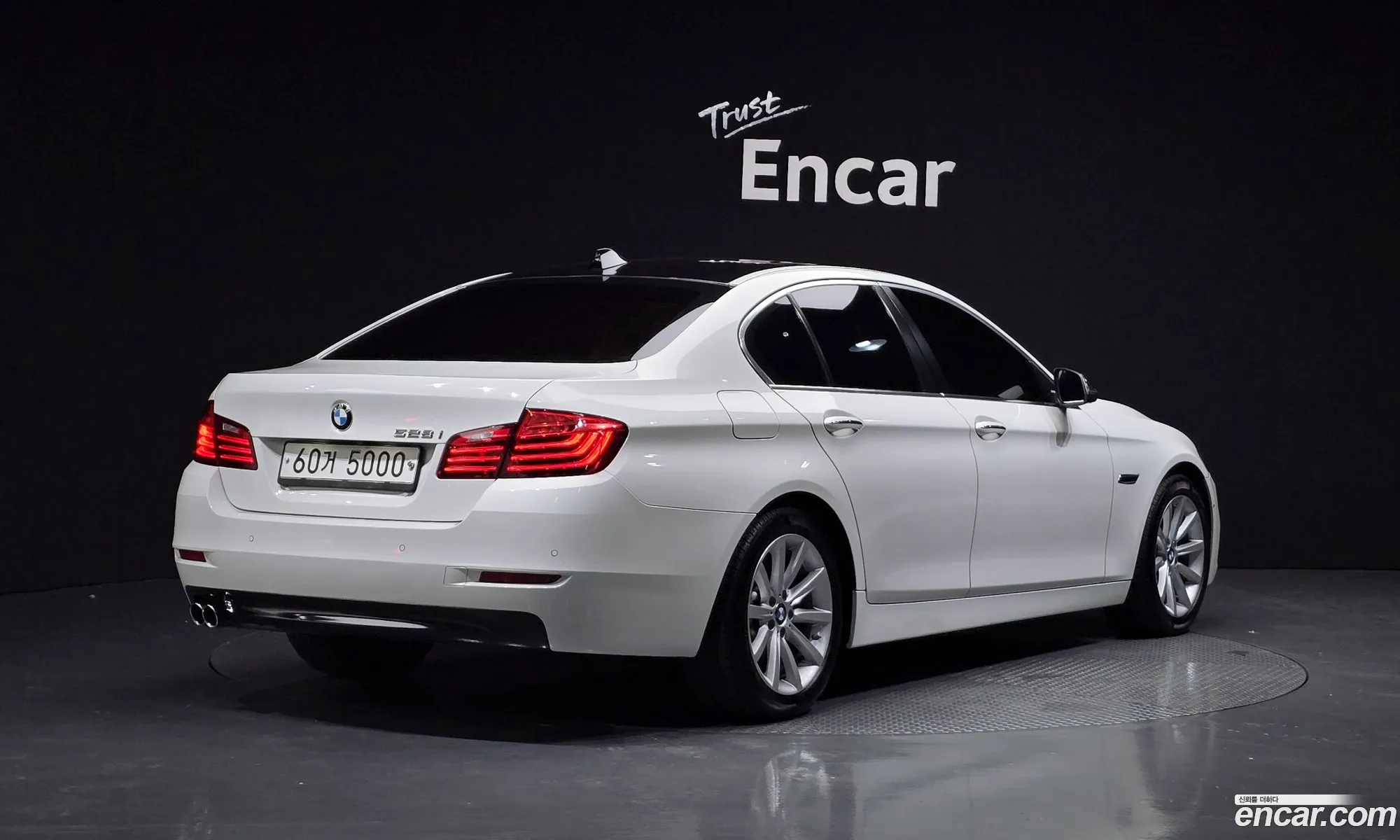 BMW 5 Series F10 528I - фотография 3681012
