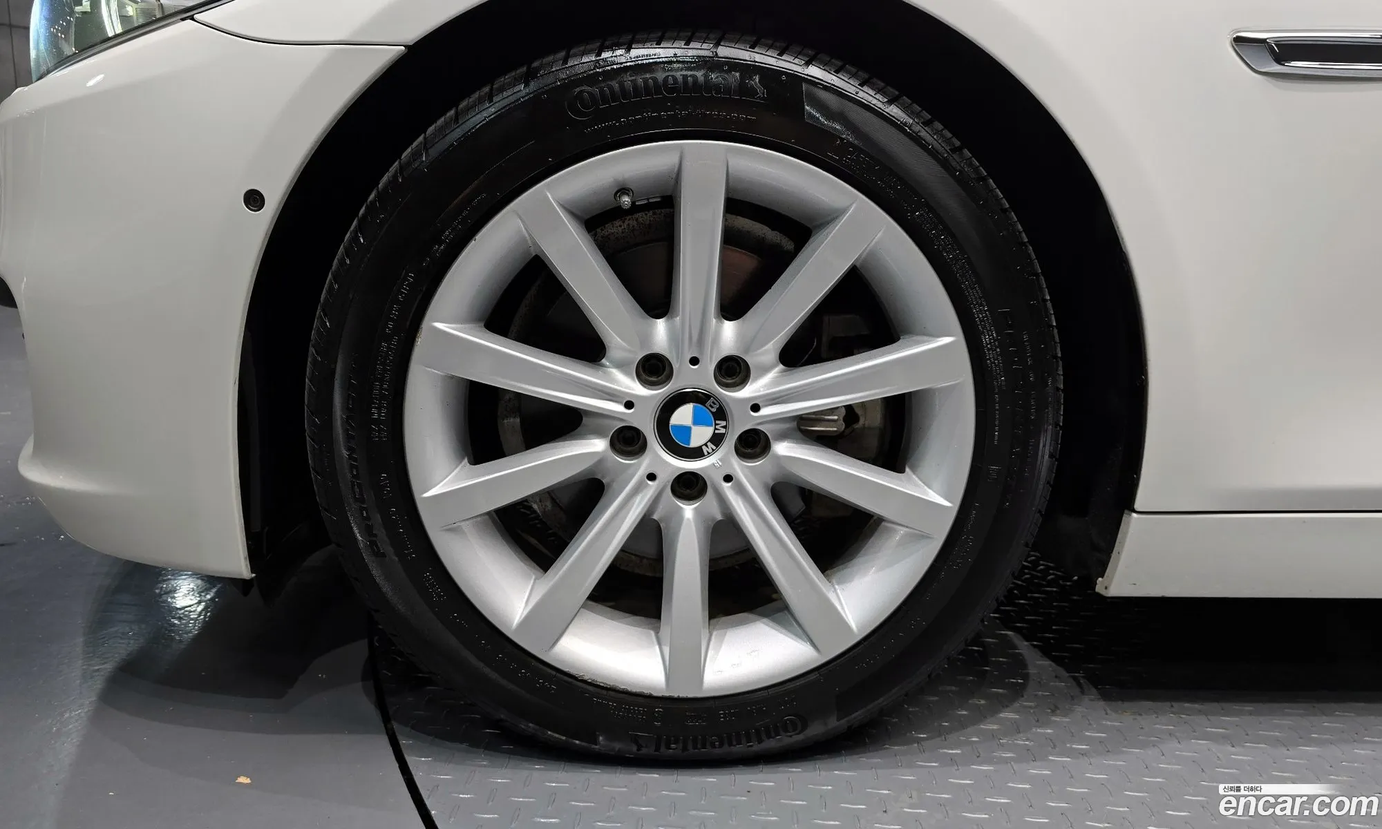BMW 5 Series F10 528I - фотография 3681015