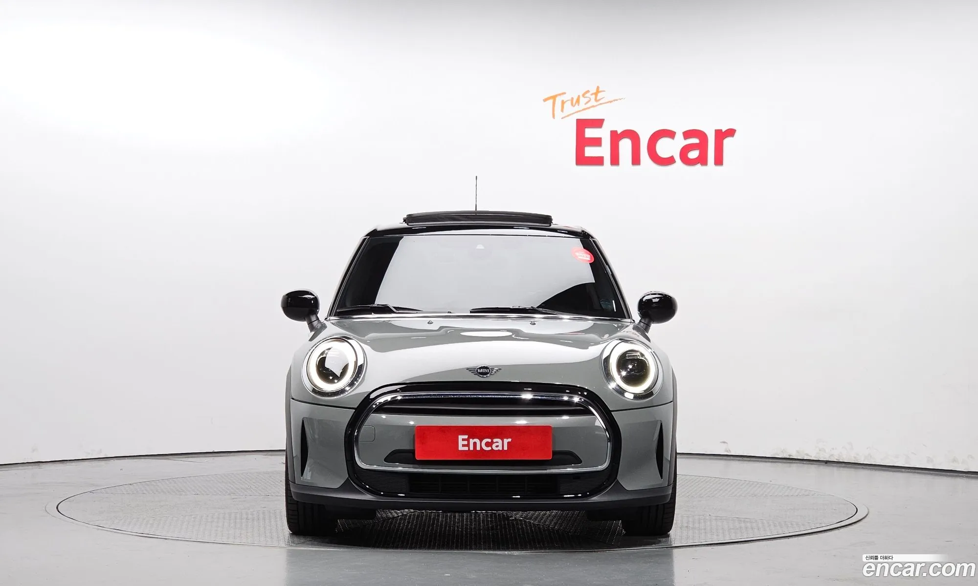 Mini Cooper 5-Door Classic Plus 3Rd Generation - фотография 675731