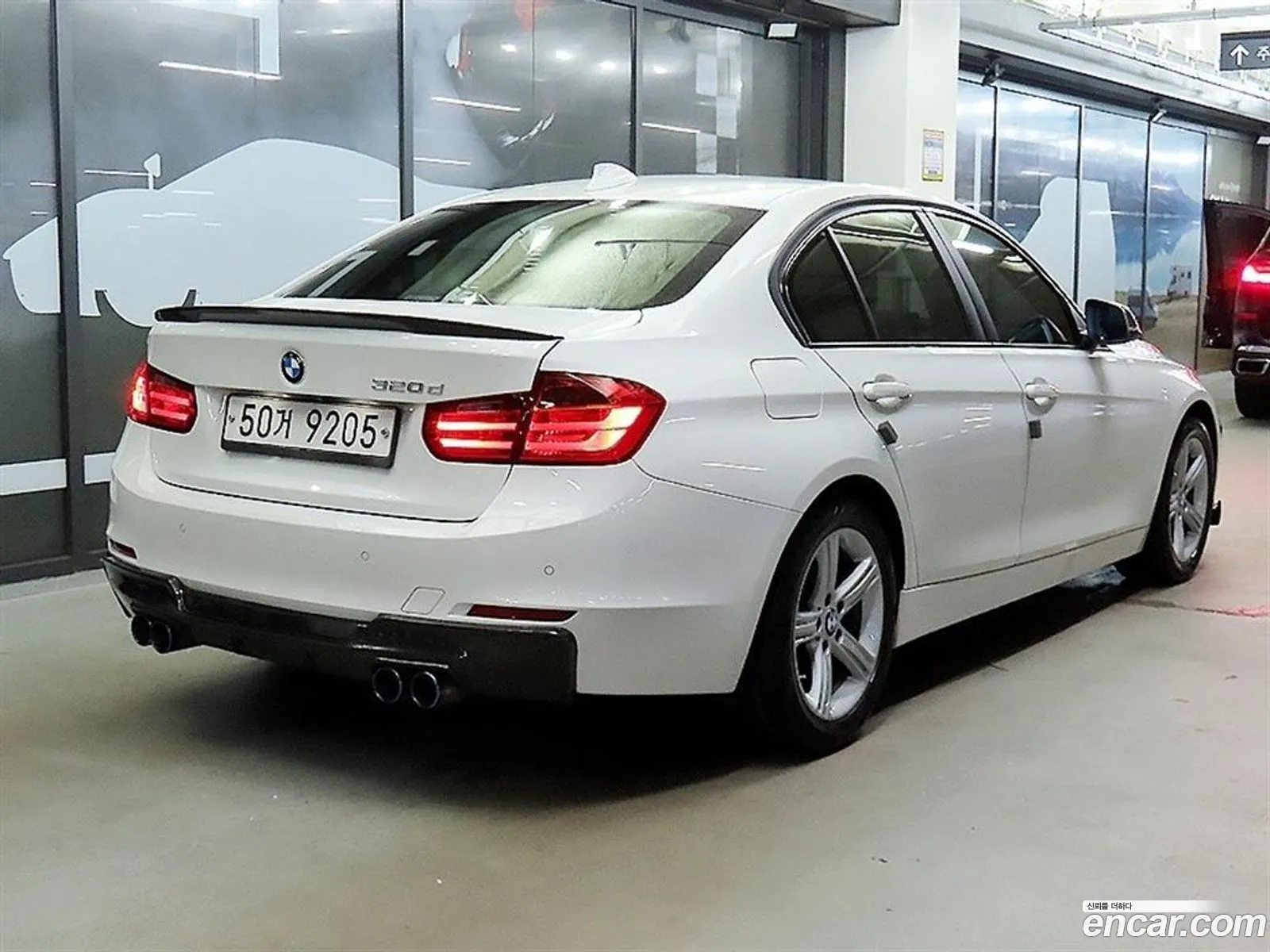 BMW 3 Series E90 320D Sedan - фотография 3681024