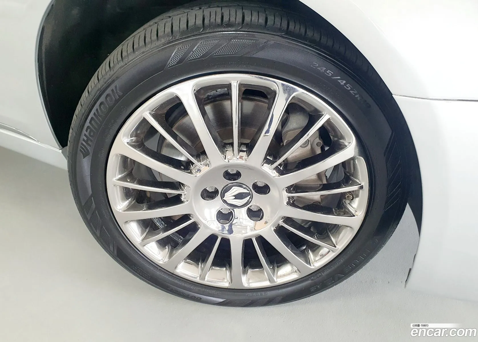 Kg Mobility Ssangyong New Chairman W Cw700 4Tronic Prestige - фотография 6750763