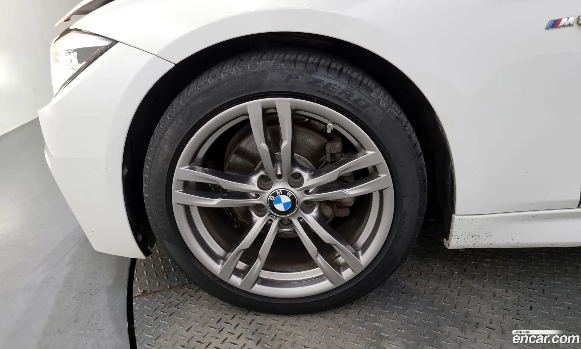 BMW 3 Series F30 320D M Sports - фотография 4768092