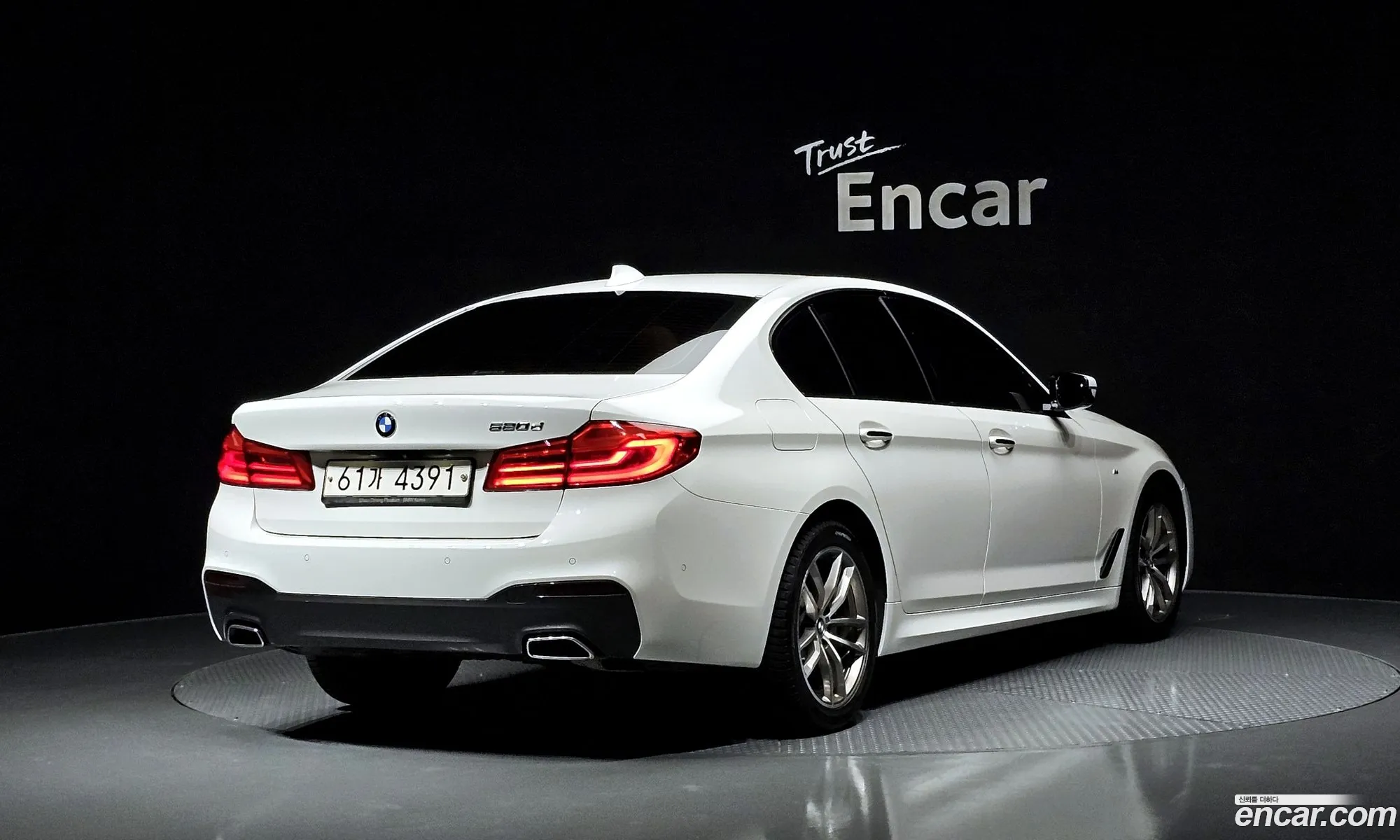 BMW 5 Series G30 520D M Sports - фотография 4768065