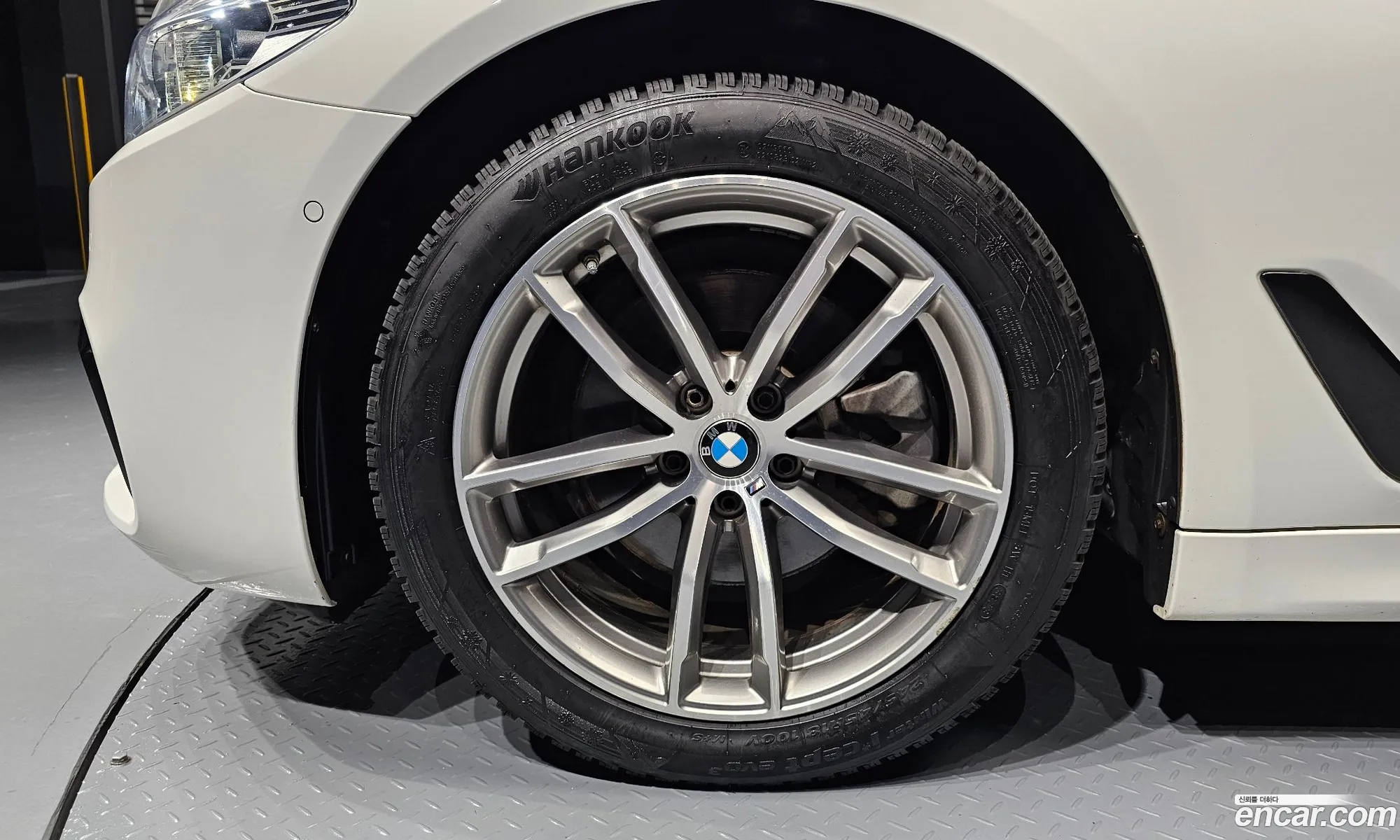BMW 5 Series G30 520D M Sports - фотография 4768068
