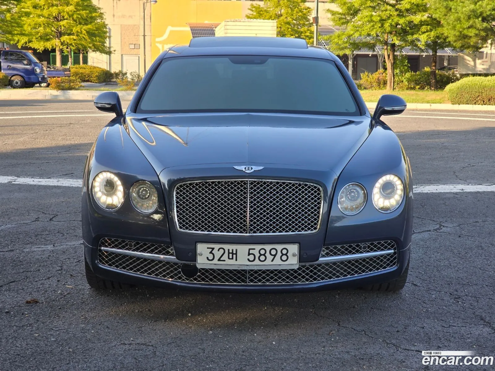 Bentley Flying Spur 2Nd Generation 60 - фотография 4510010